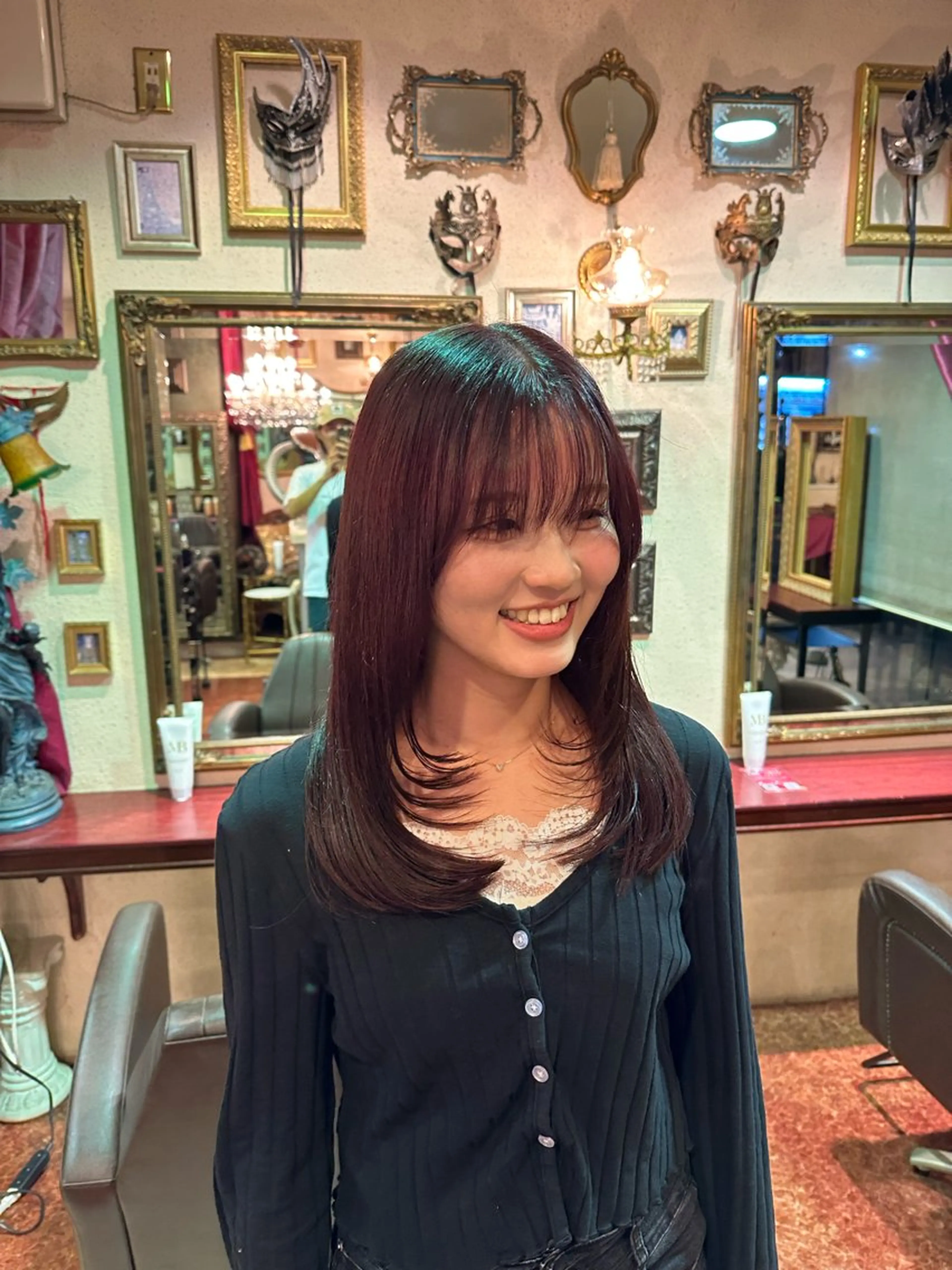 ロング 顔周りカット レイヤーカット トリートメント 【美髪矯正 /髪質改善】RINのヘアスタイル