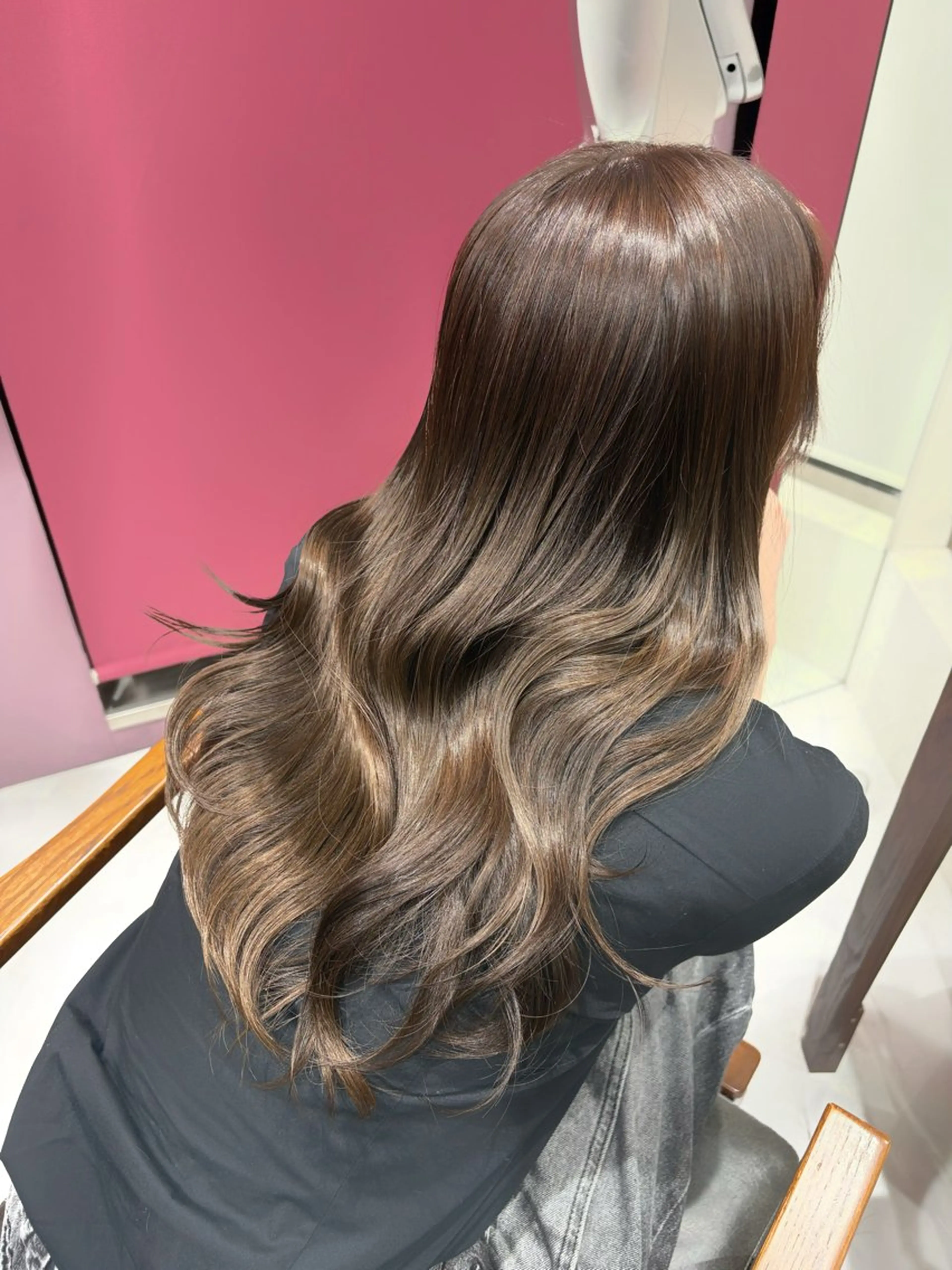 セミロング momo🍑/顔周り カット指名No.1のヘアスタイル