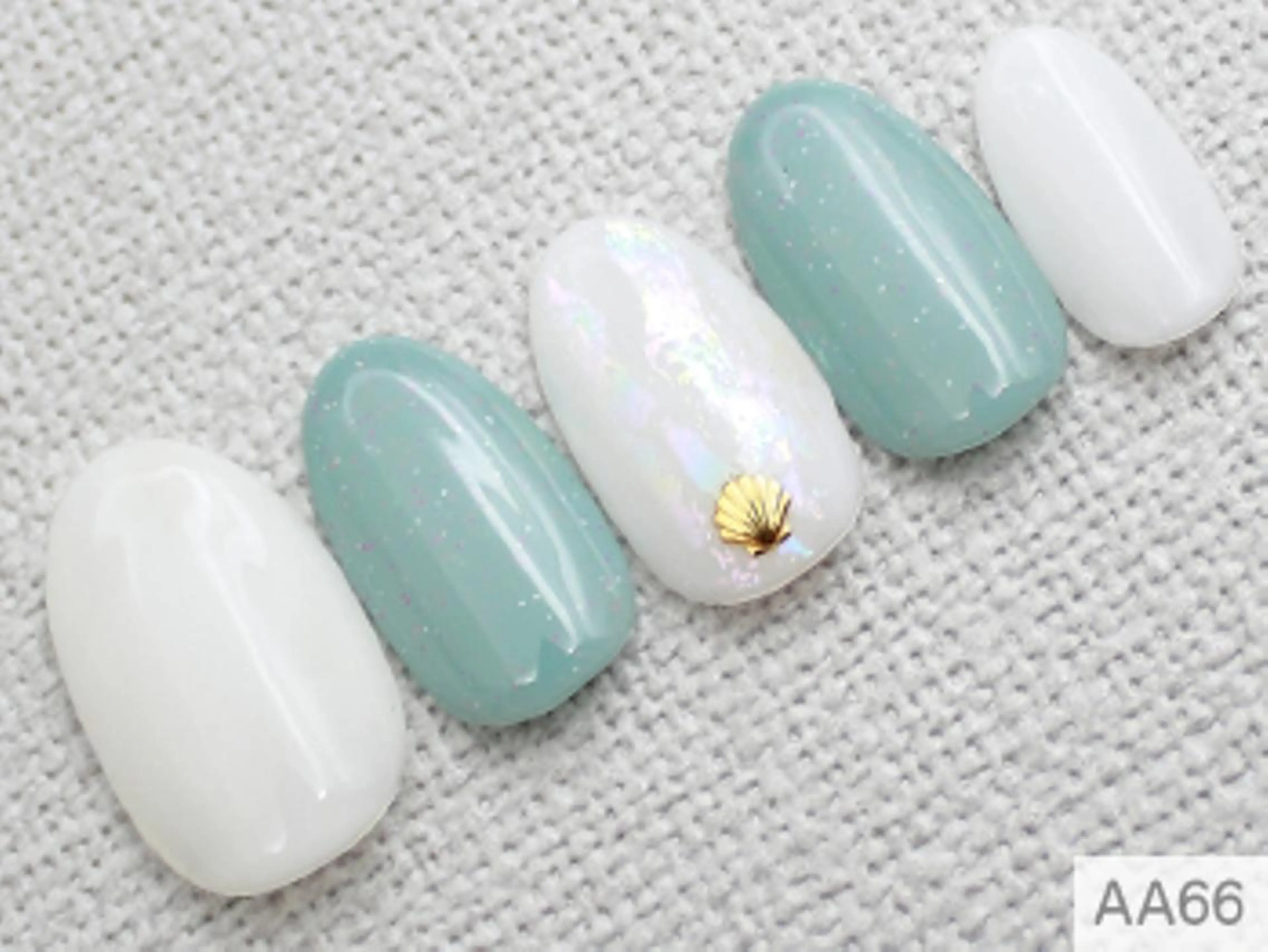 ネイル ジェルネイル マグネットネイル 🤍 Jan🤍のネイルデザイン