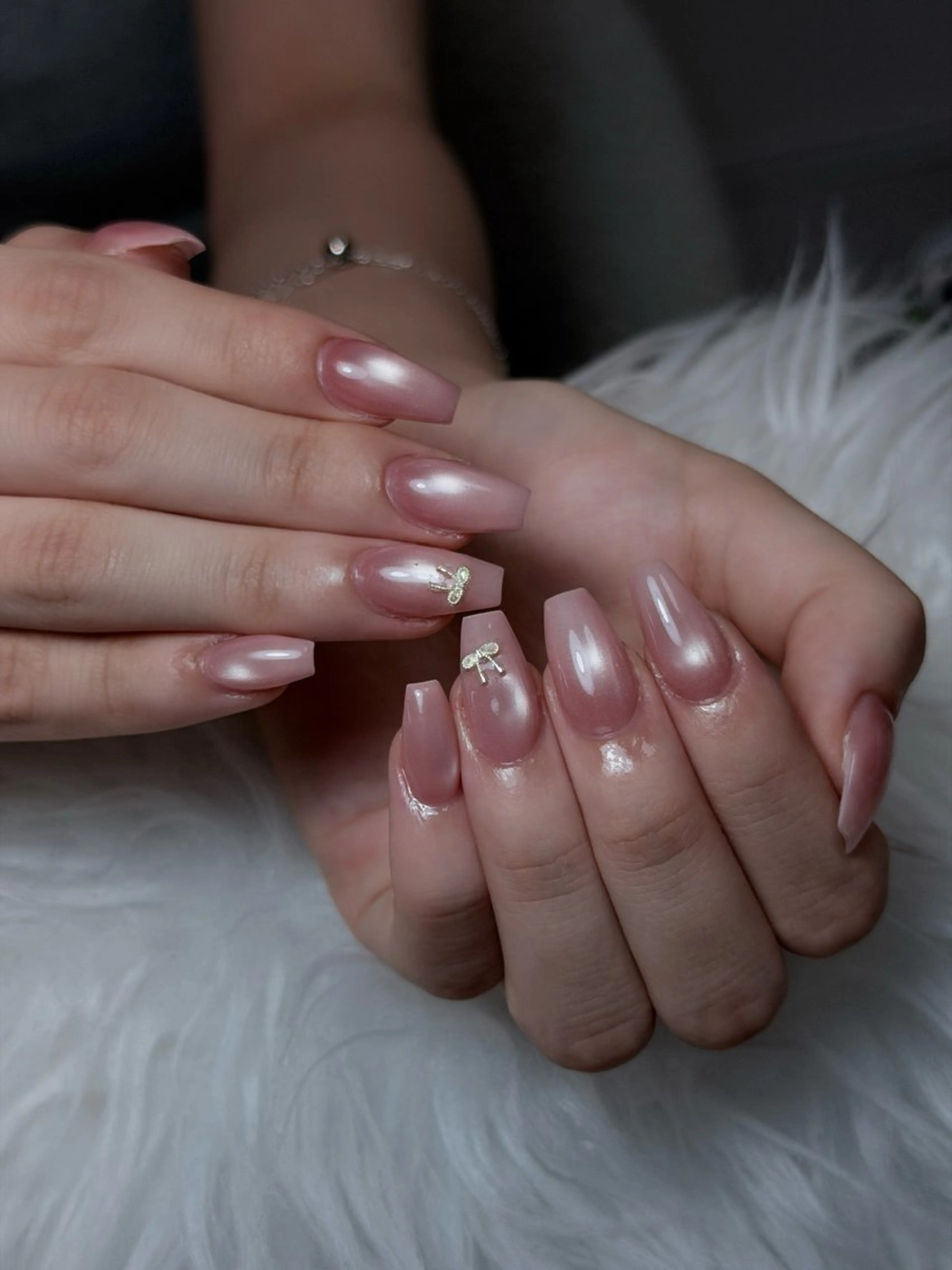 ネイル チークネイル ドット フレンチネイル グラデーション ハート ハンドネイル Julli NailStudioのネイルデザイン