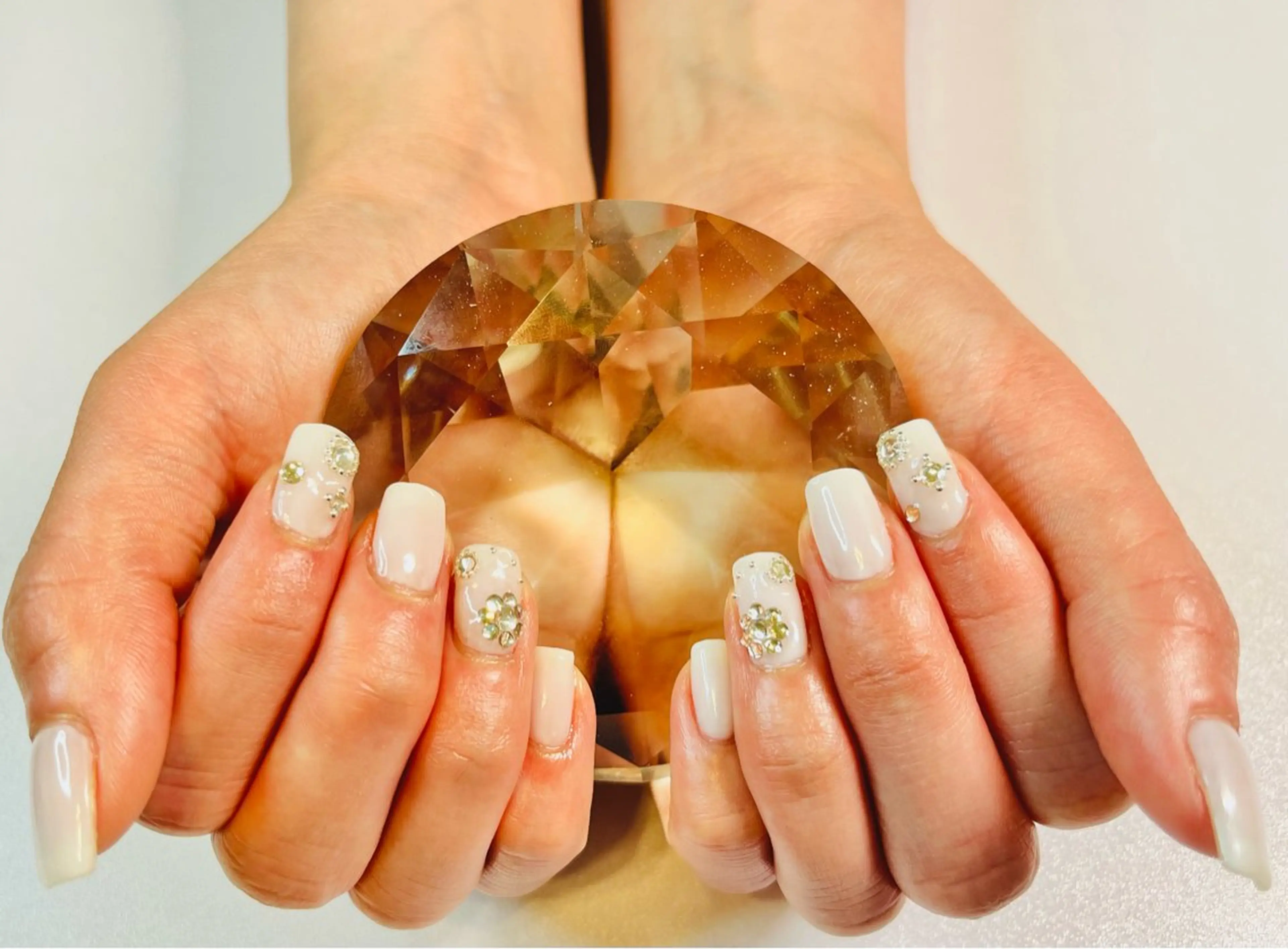 ネイル 持ち込み オフィスネイル ワンカラーネイル シンプルネイル 夏ネイル ハンドネイル プライベートサロン N's Nailのネイルデザイン