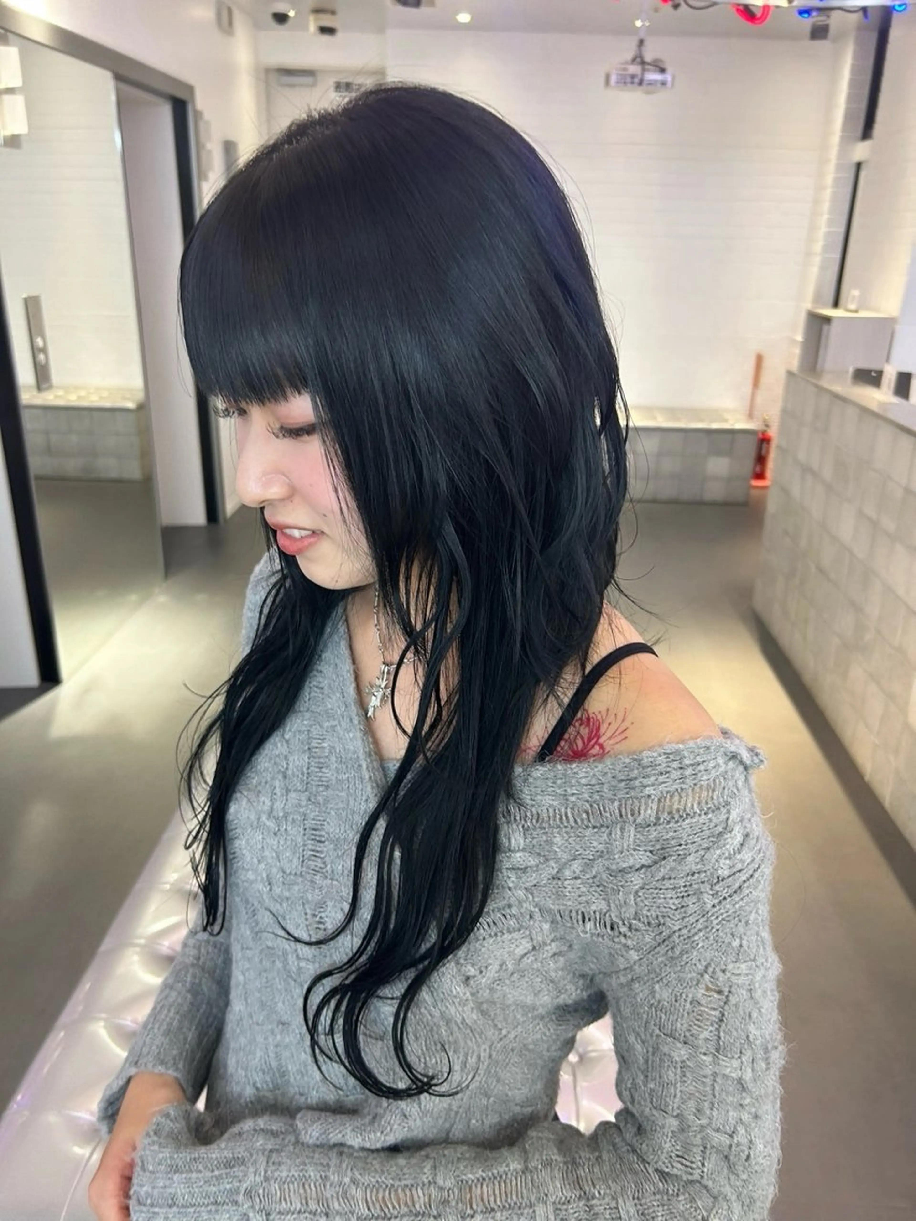 ロング ボブ エクステ 外国人風カラー レイヤーカット ヘアカラー エクステ MiRI💜地毛級 エクステ✖似合わせ技のヘアスタイル