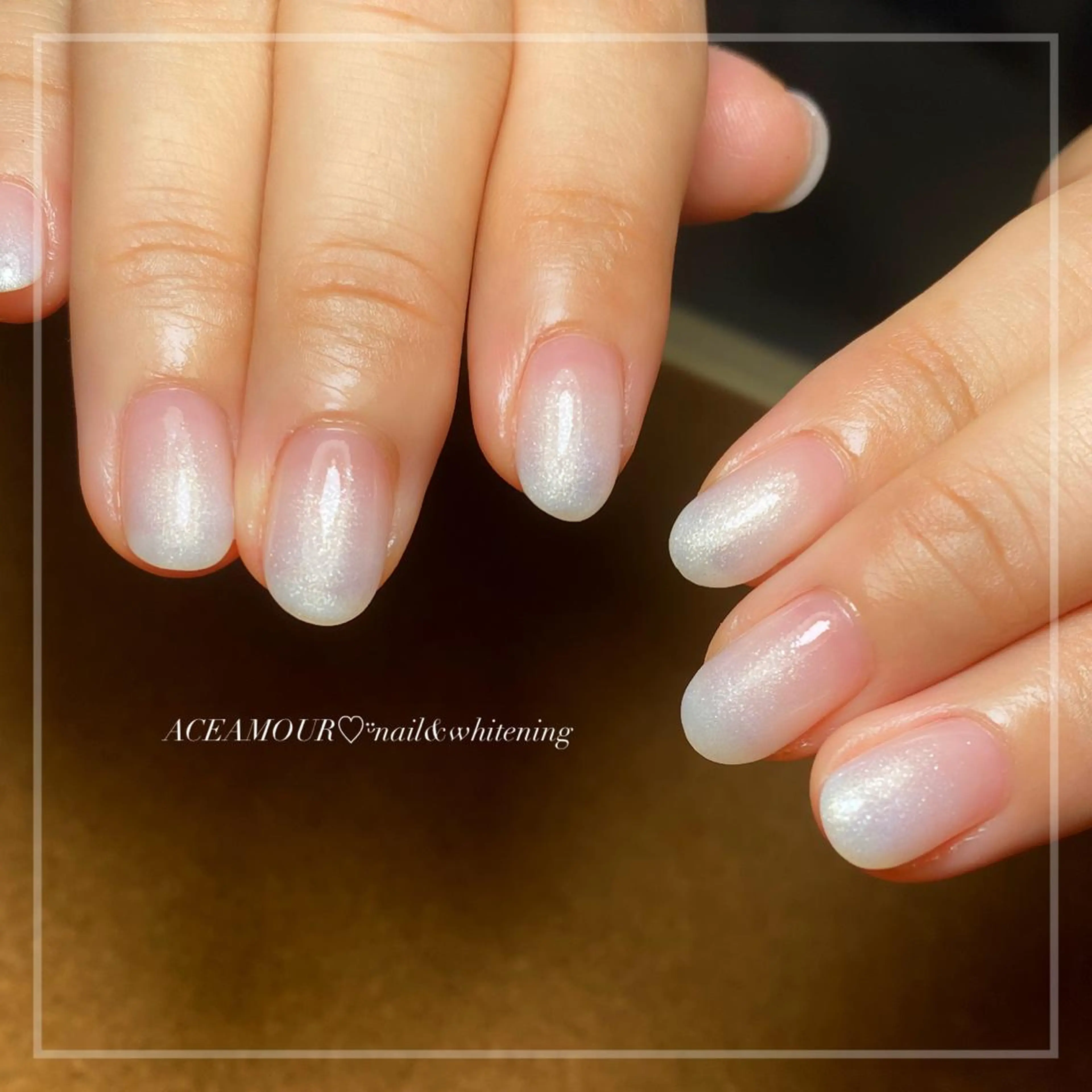 ネイル グラデーション ホワイト ネイル/耳つぼ /新ホワイトニングのネイルデザイン