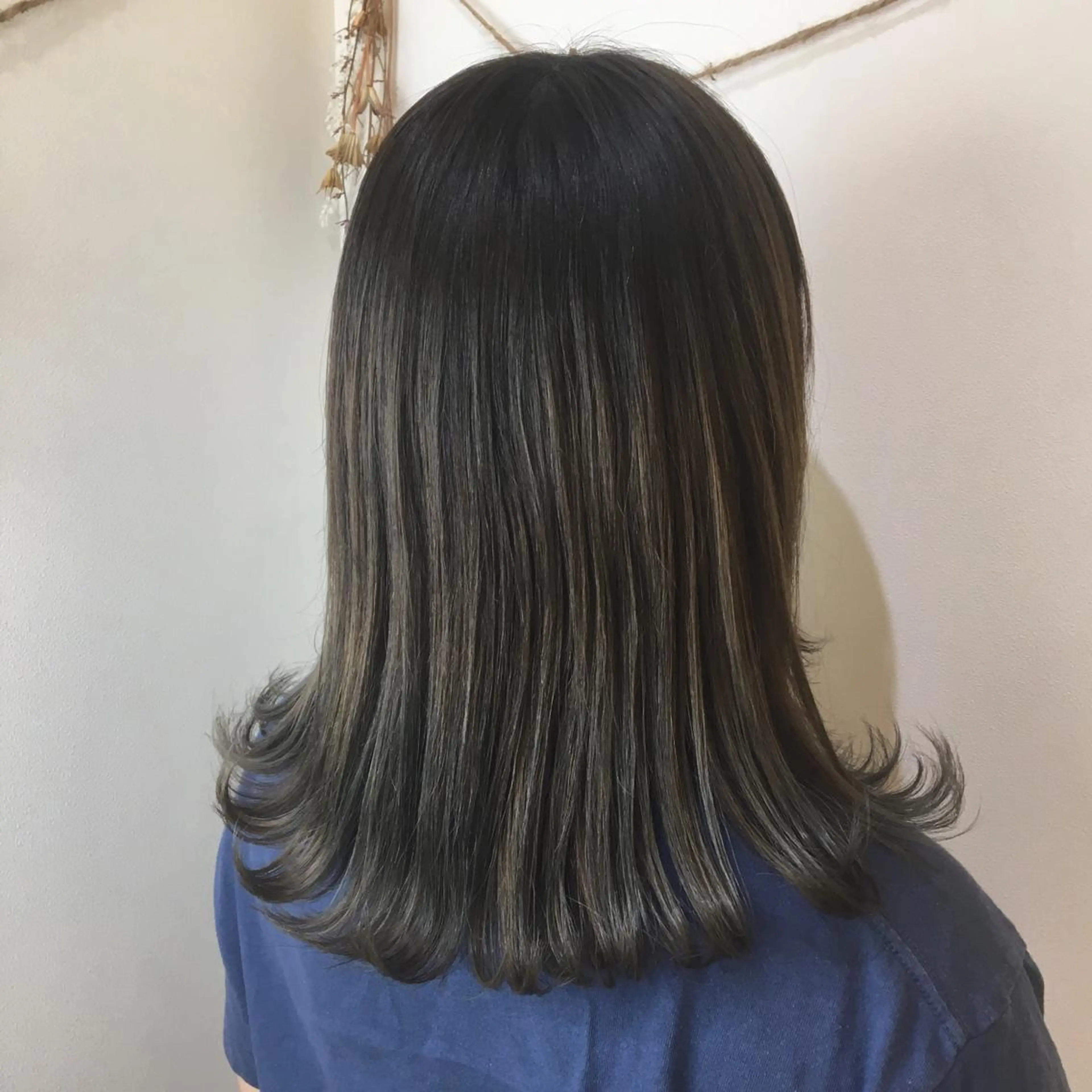 ロング カラー グラデーションカラー ハイライトカラー ハイライト ロング 広がり、まとまらない お悩み改善/ 中田のヘアスタイル