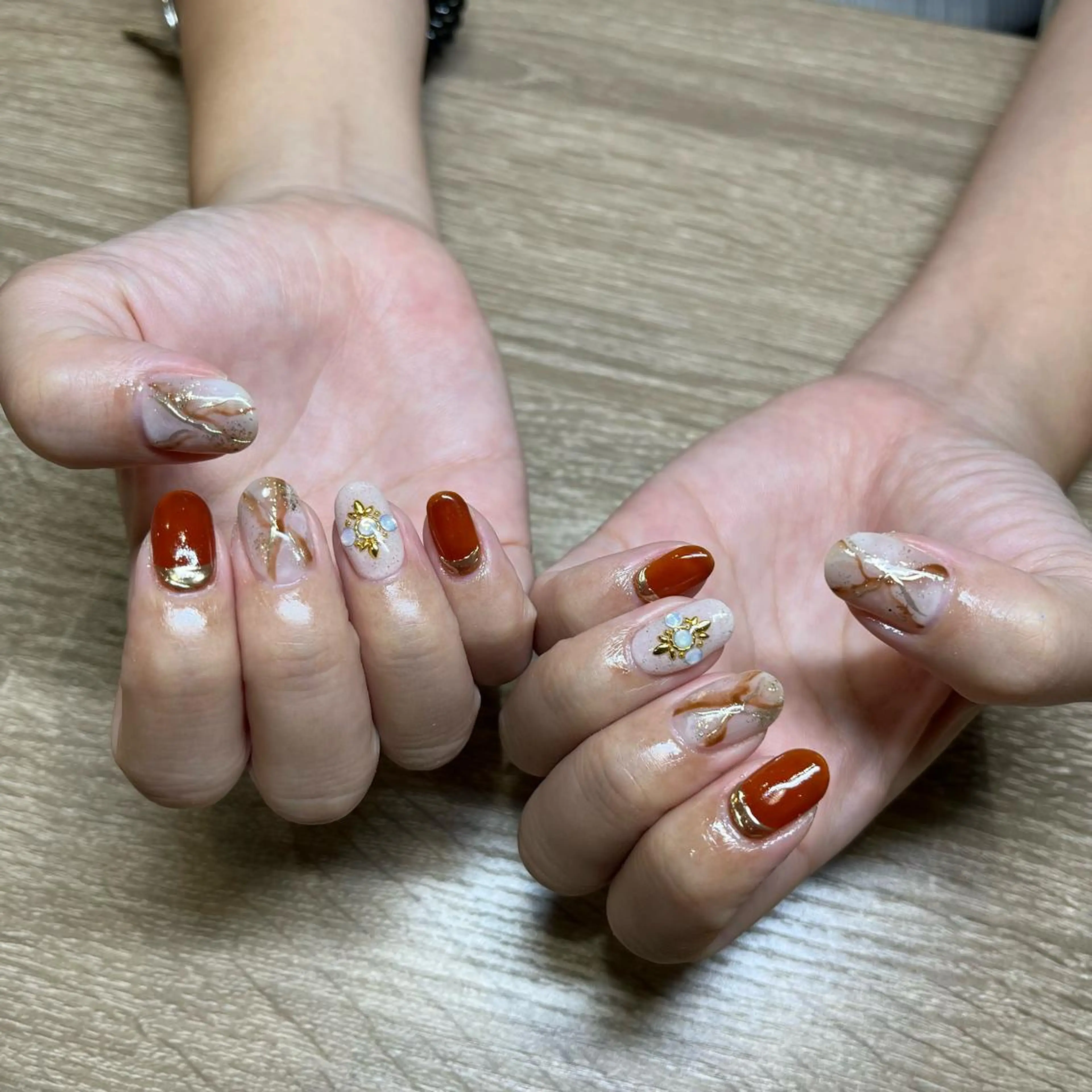 ネイル REMIA 🤍 NAKANEのネイルデザイン