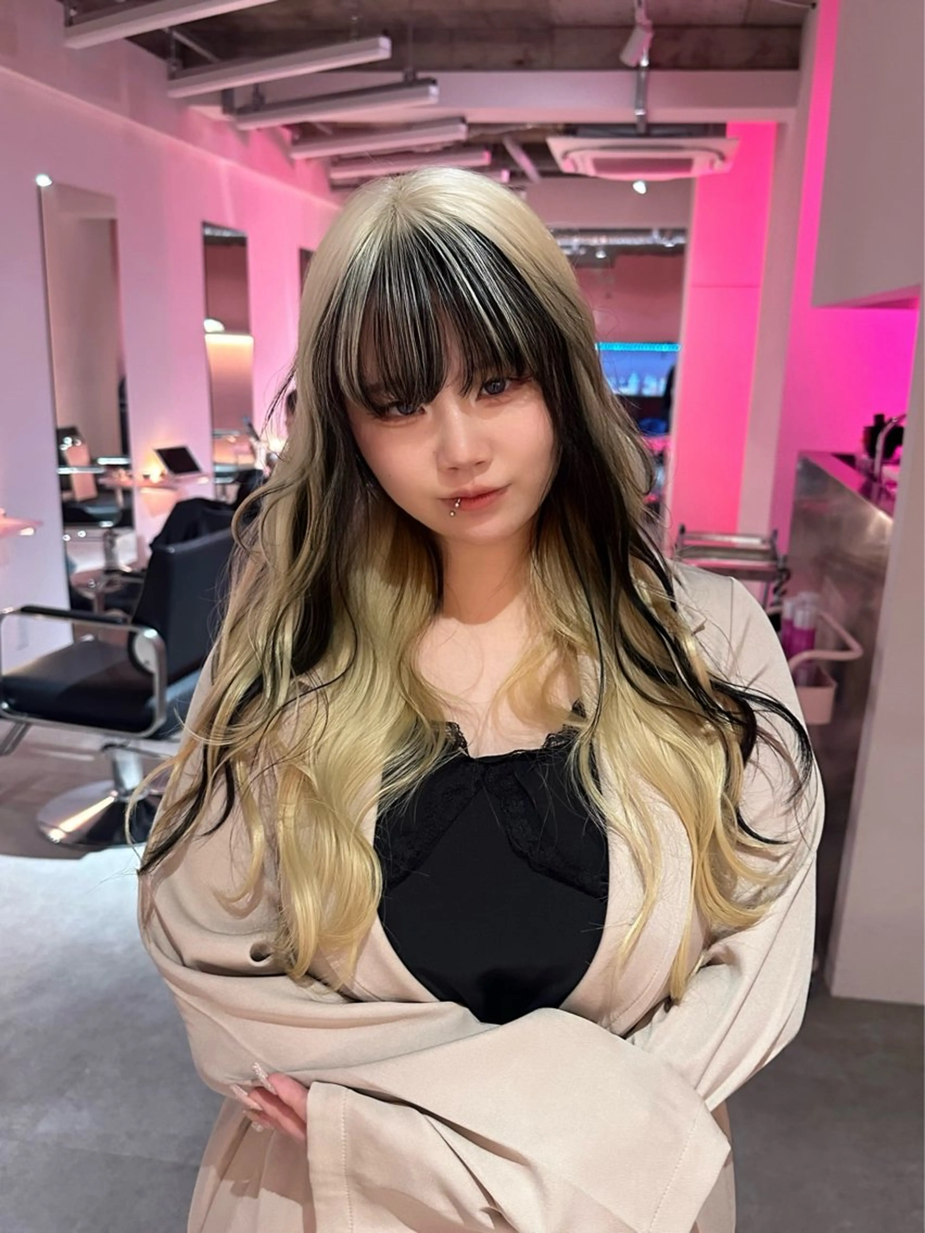 ロング カラー 抜きっぱなしブロンド ブロンド ブリーチカラー /MAHIROのヘアスタイル