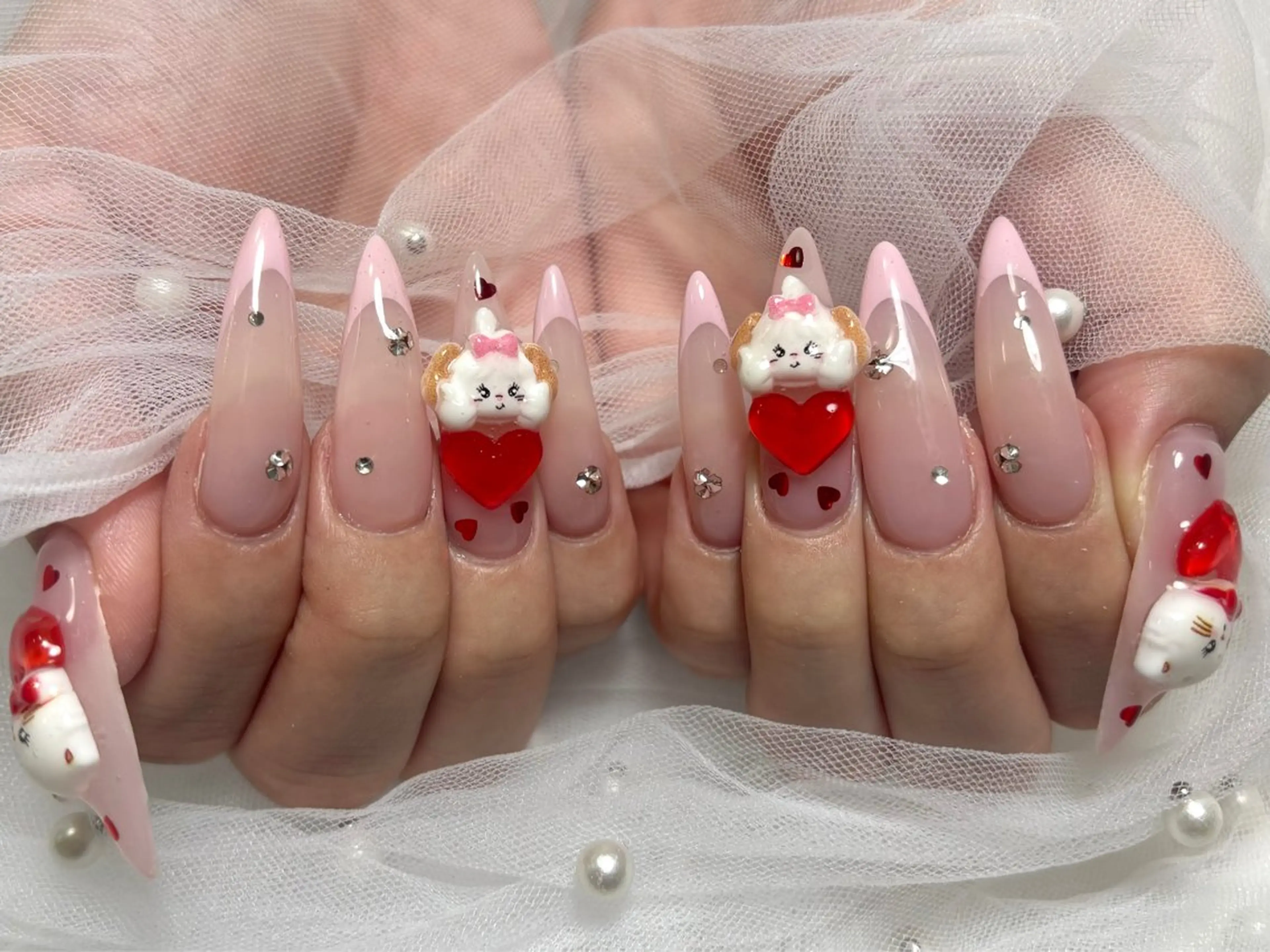 ネイル Roi〈ロワ〉 Akariのネイルデザイン