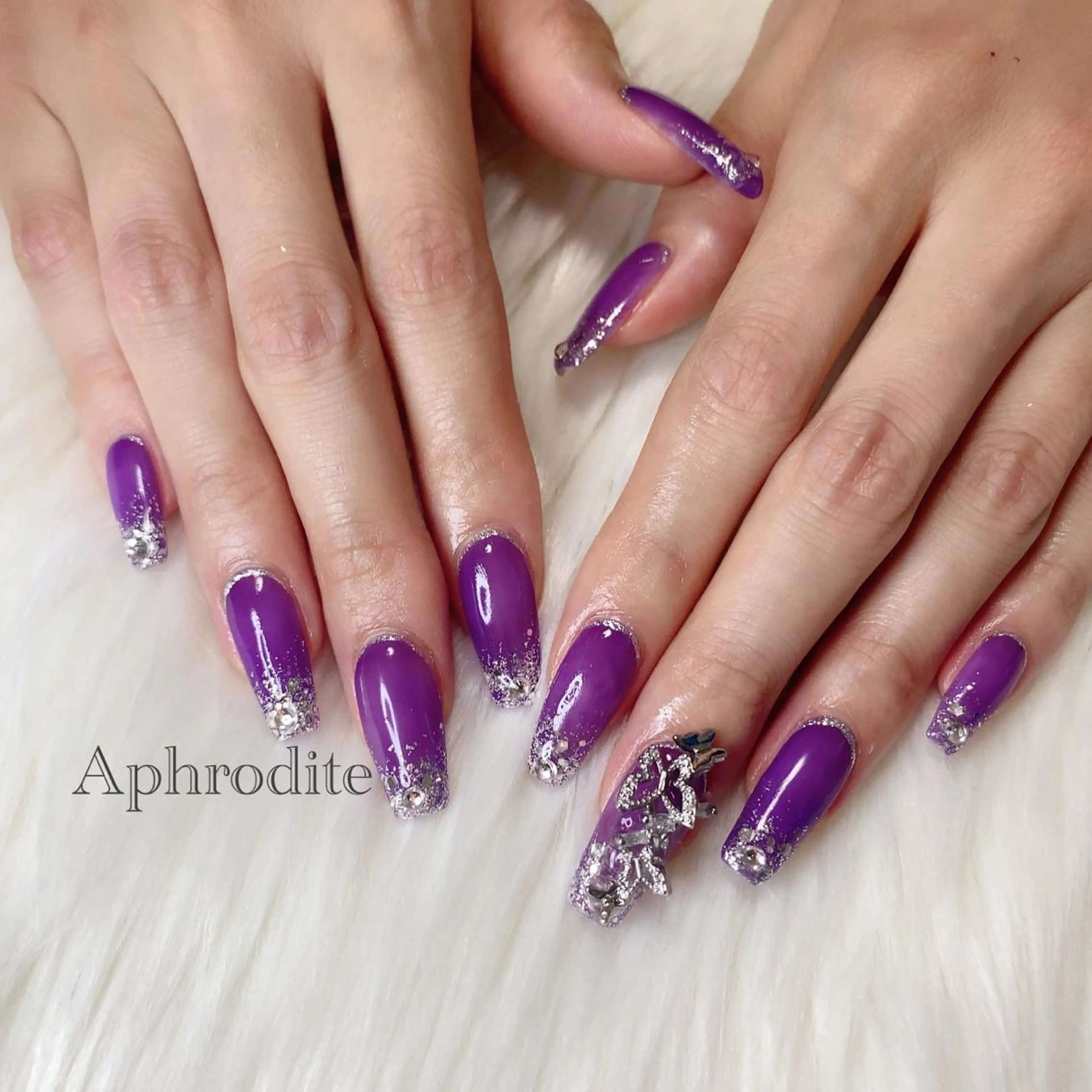 ネイル Aphrodite パラジェル認定サロンのネイルデザイン