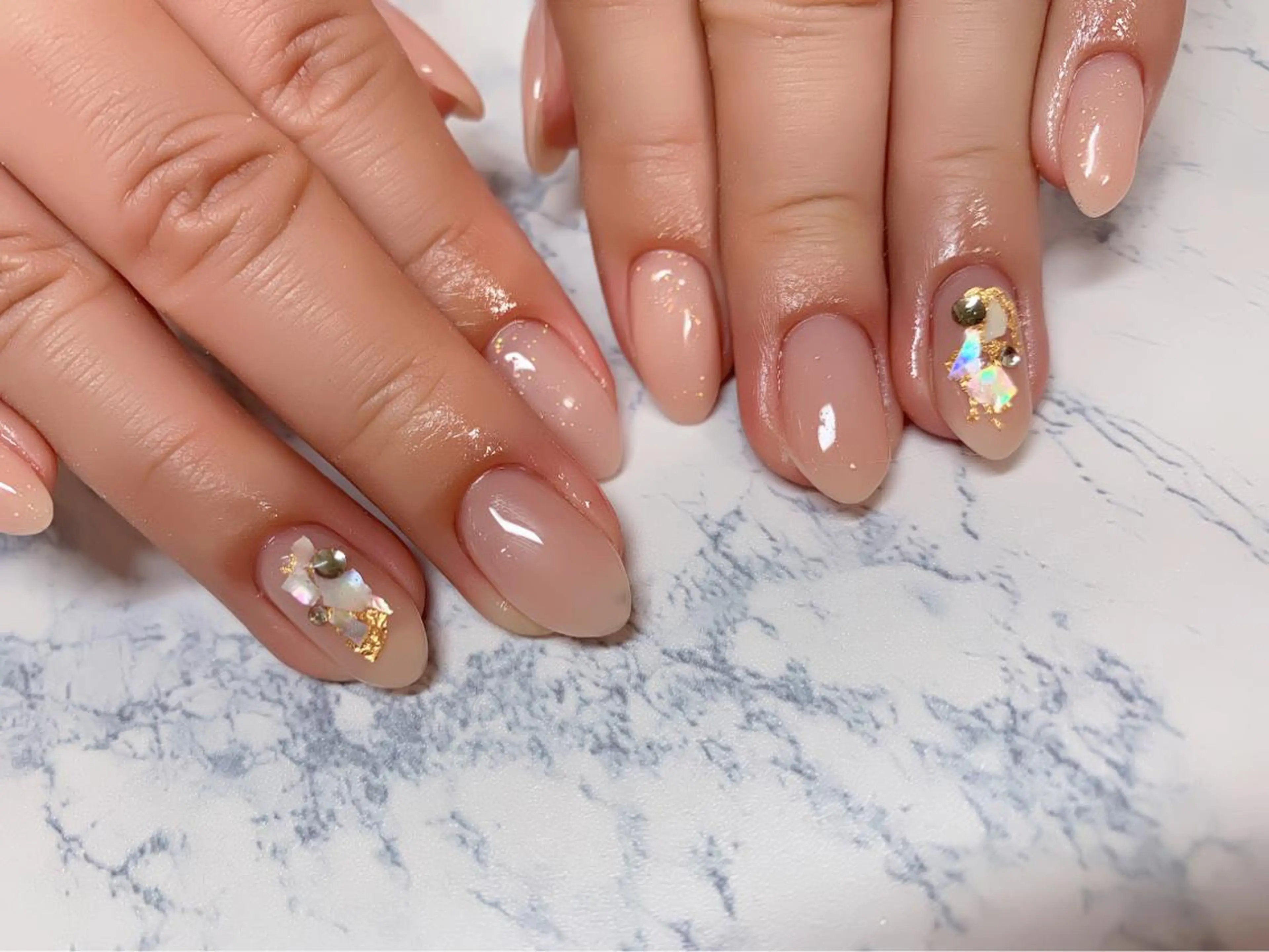 ネイル 菅野 愛花のネイルデザイン