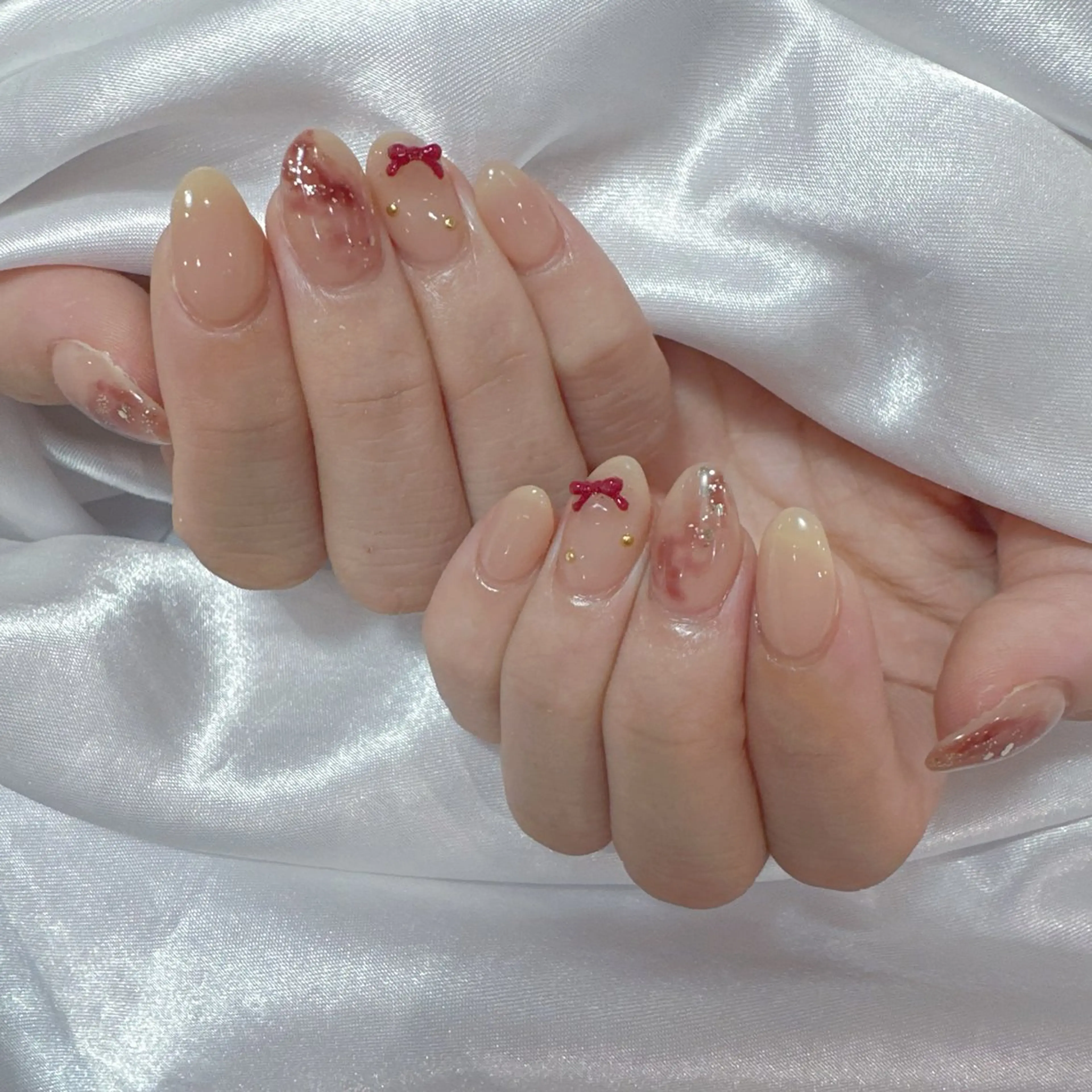 ネイル アートネイル フラッシュネイル フレンチネイル ジェルネイル ガラスフレンチ ハンドネイル You&Me Miyuのネイルデザイン