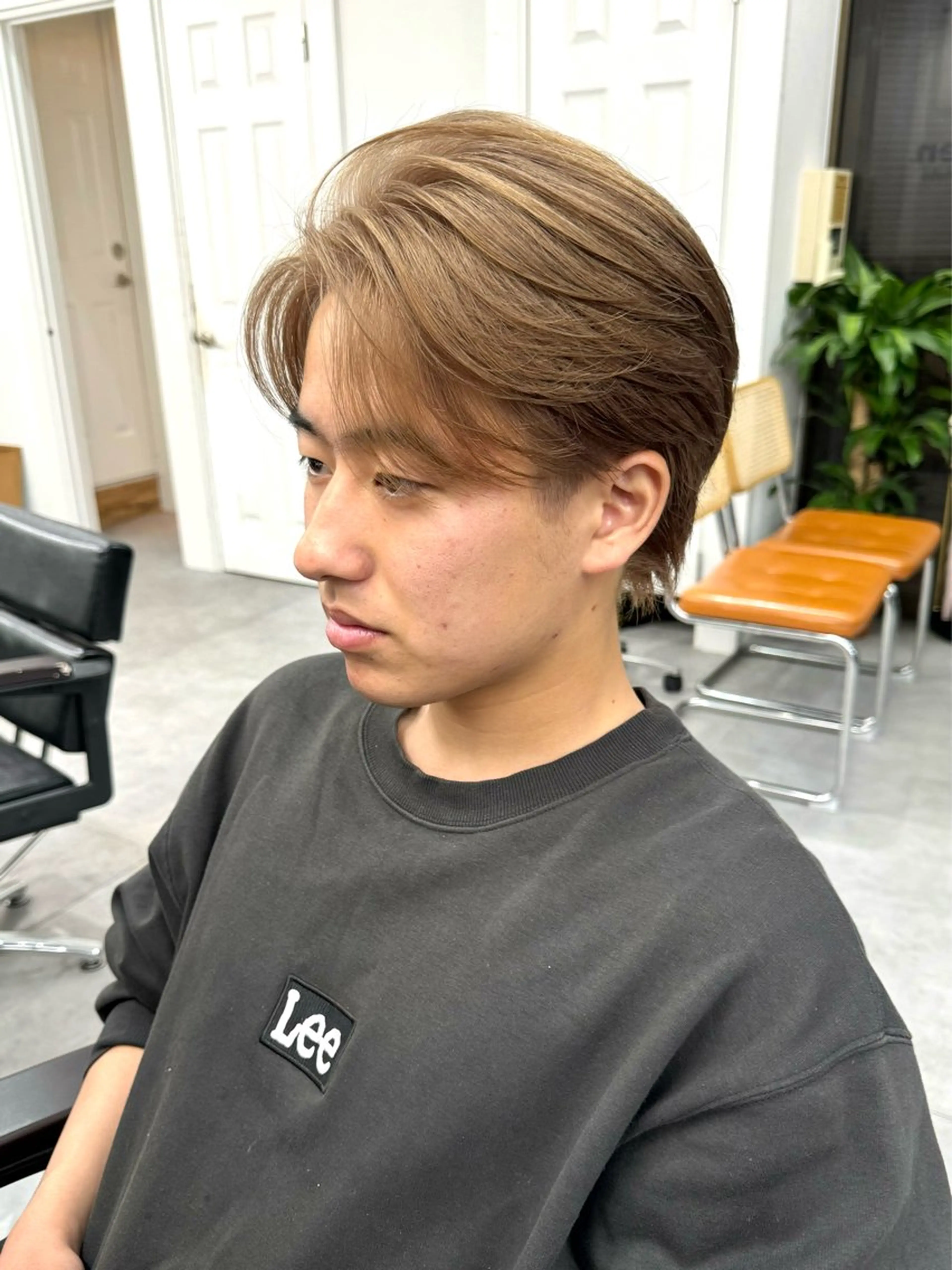 カラー メンズ ベージュカラー カット ヘアカラー トリートメント シャドウパーマ/ 波巻パーマYu-Kiのヘアスタイル