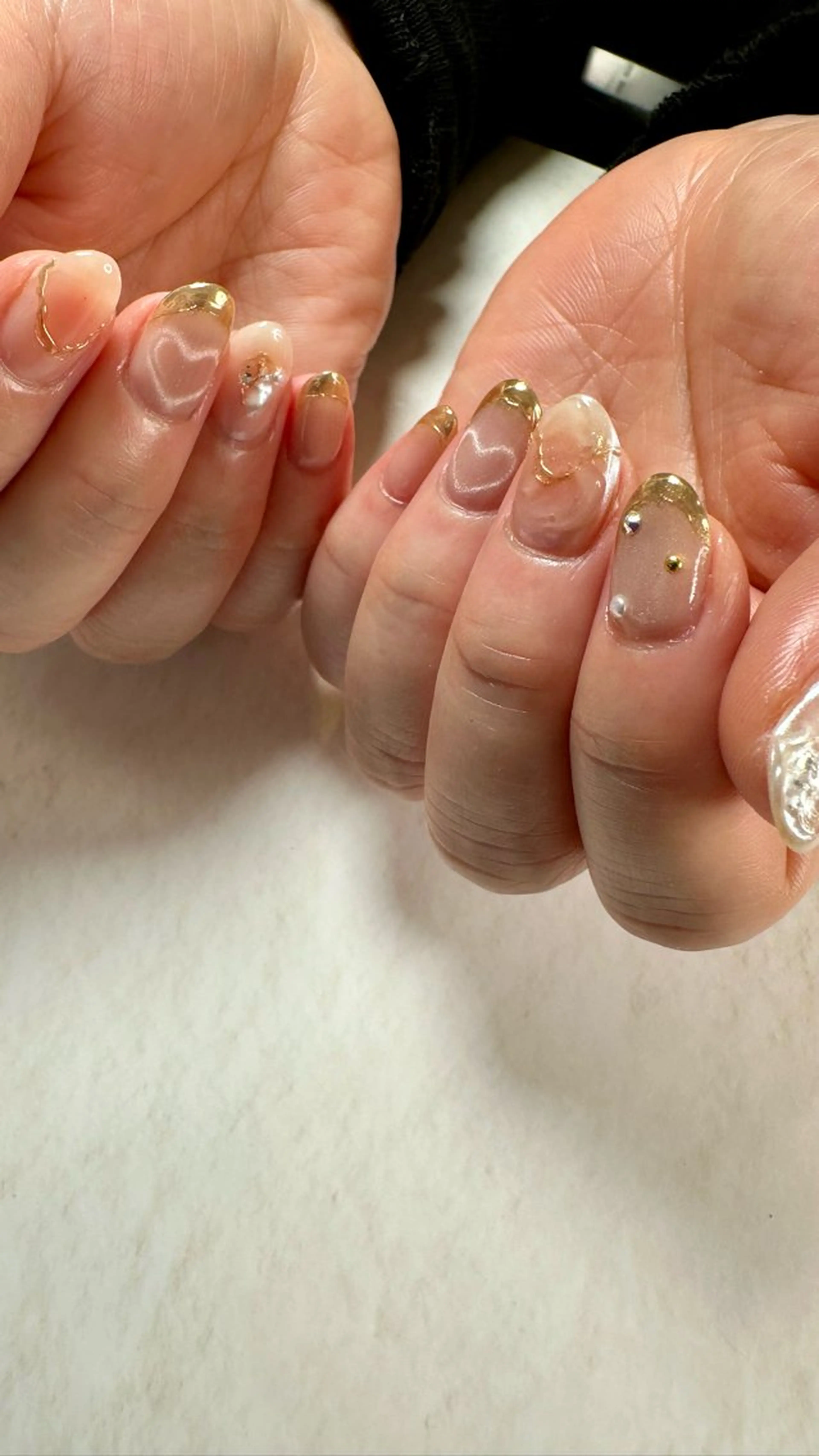 ネイル ニュアンスネイル ハンドネイル ハンドケア Atelier Ariのネイルデザイン