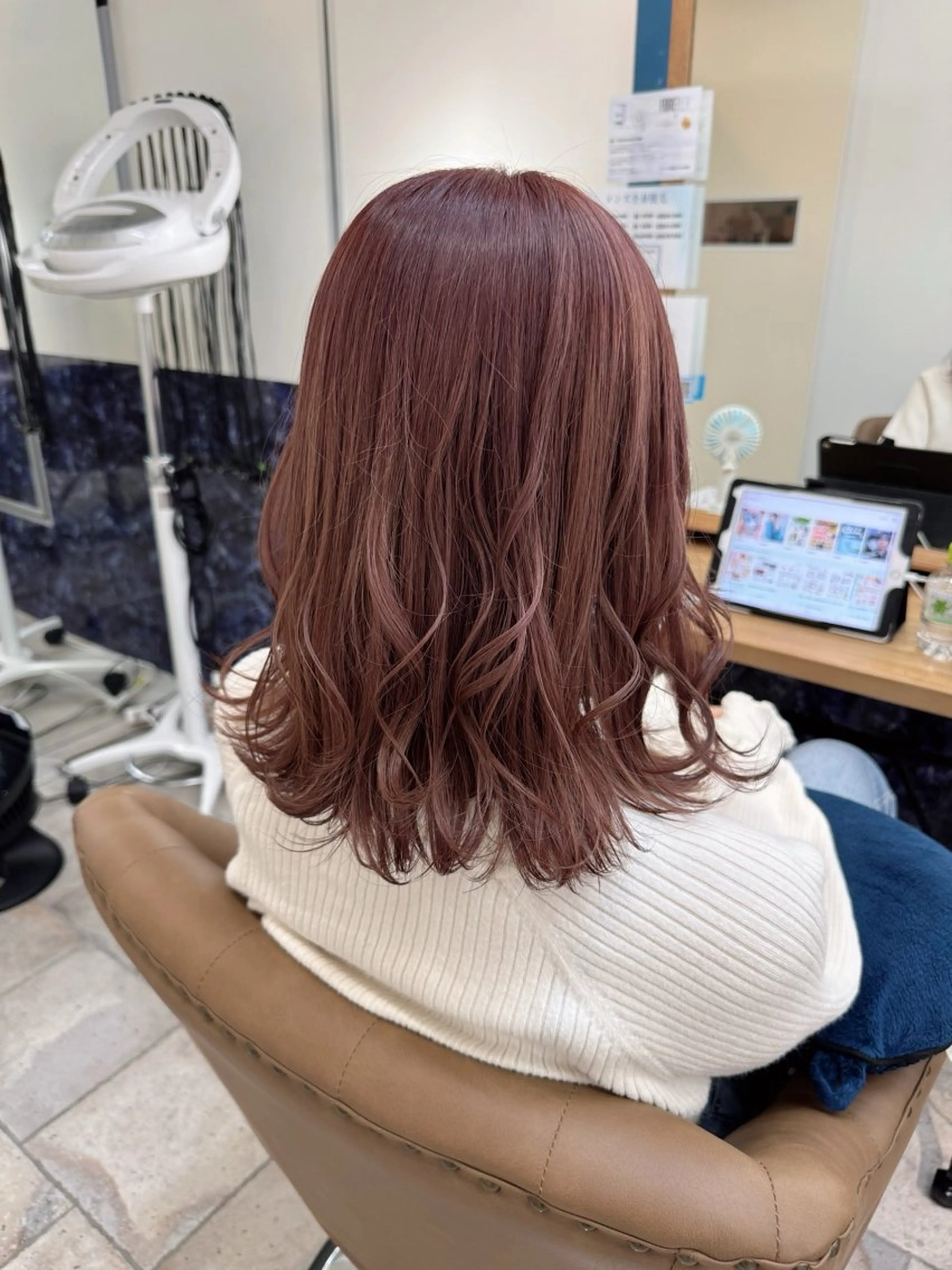ミディアム カラー ベージュカラー ピンクカラー ピンクベージュ ヘアカラー トリートメント 🍒 さくら🍒のヘアスタイル