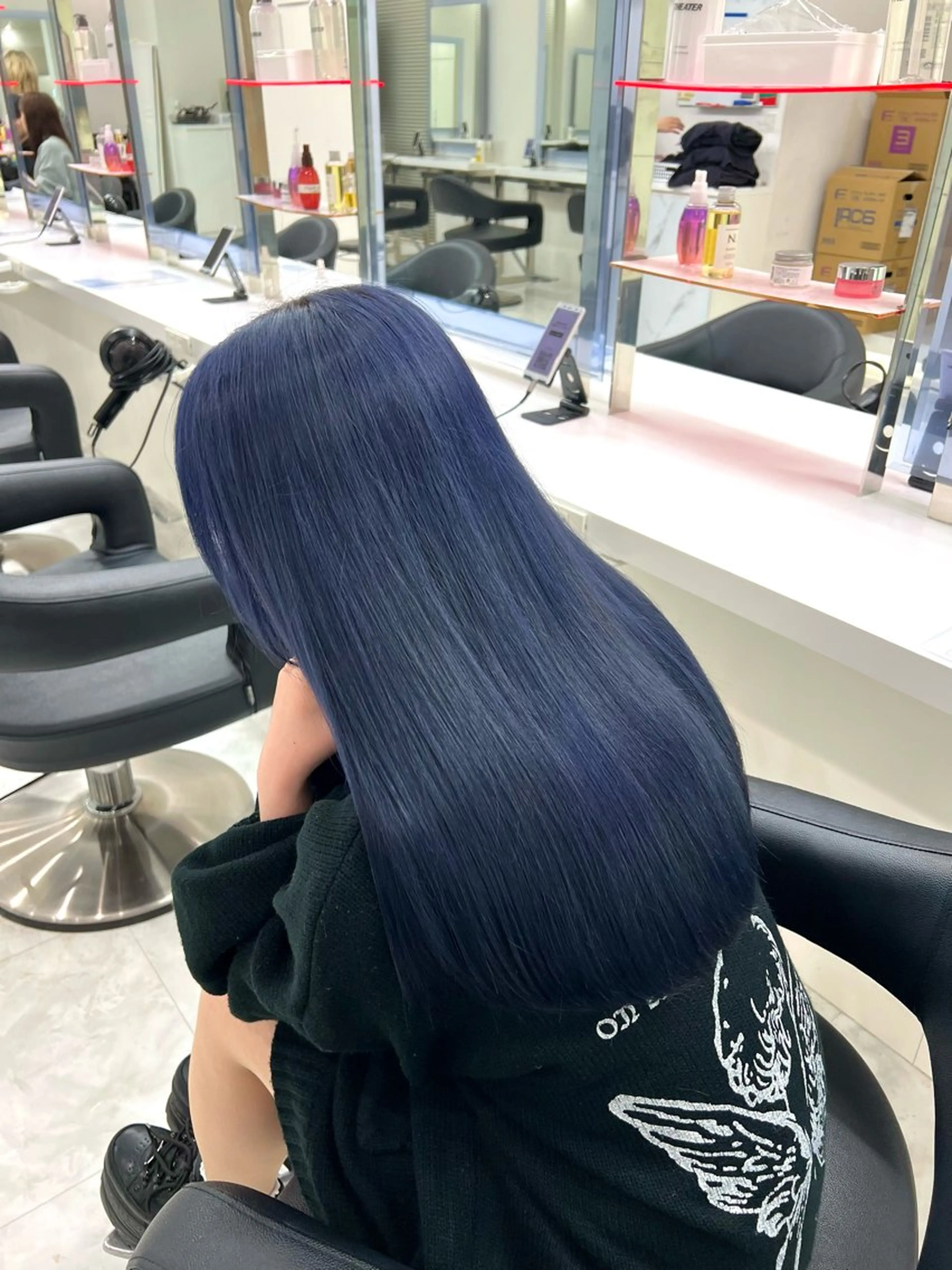 ロング カラー 流行りの透明感カラー ×縮毛矯正🤍ユウのヘアスタイル