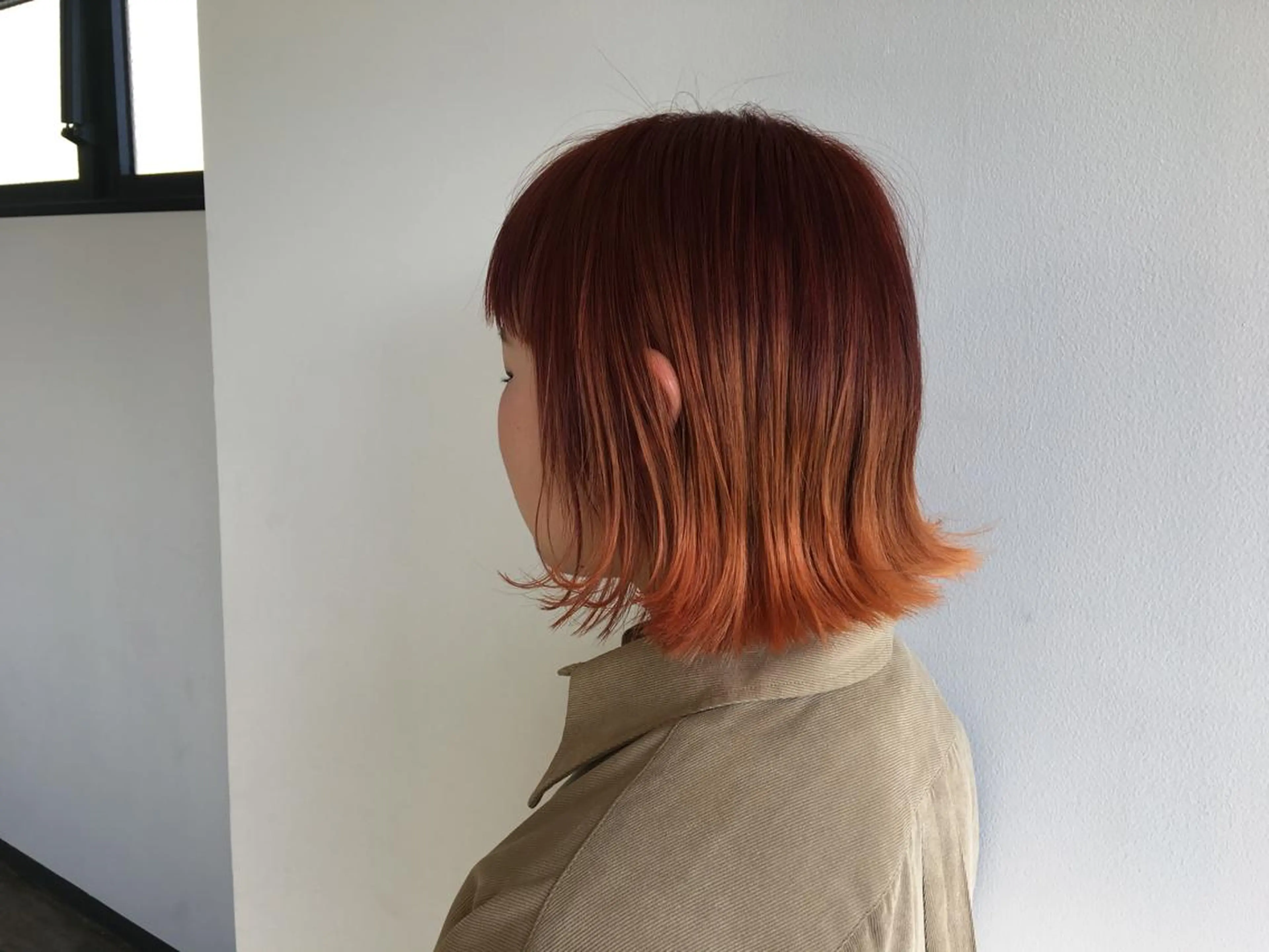 ミディアム カラー ブリーチ グラデーションカラー オレンジ etore 矢場町 南沙希のヘアスタイル