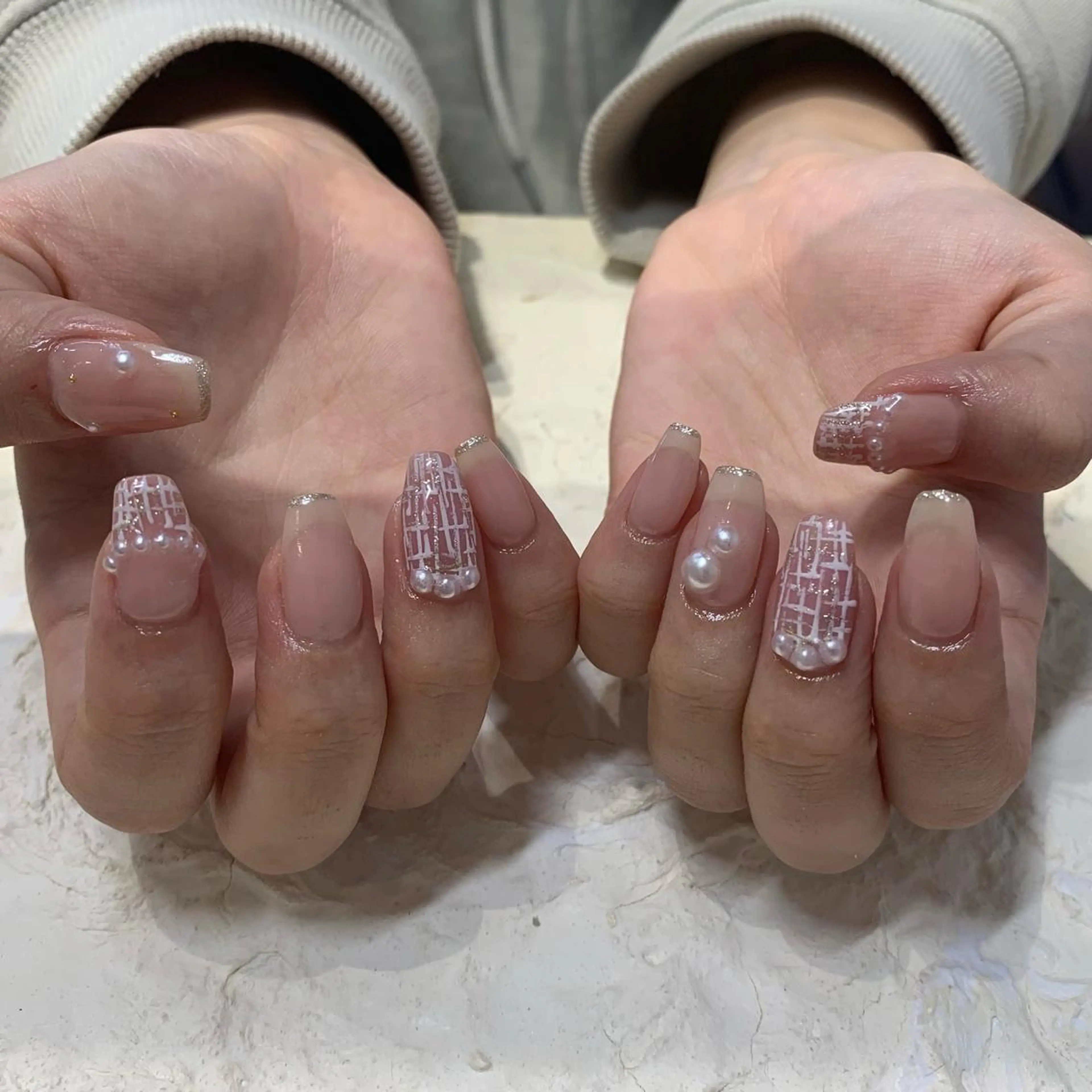 ネイル ツイードネイル マキノ ユイのネイルデザイン