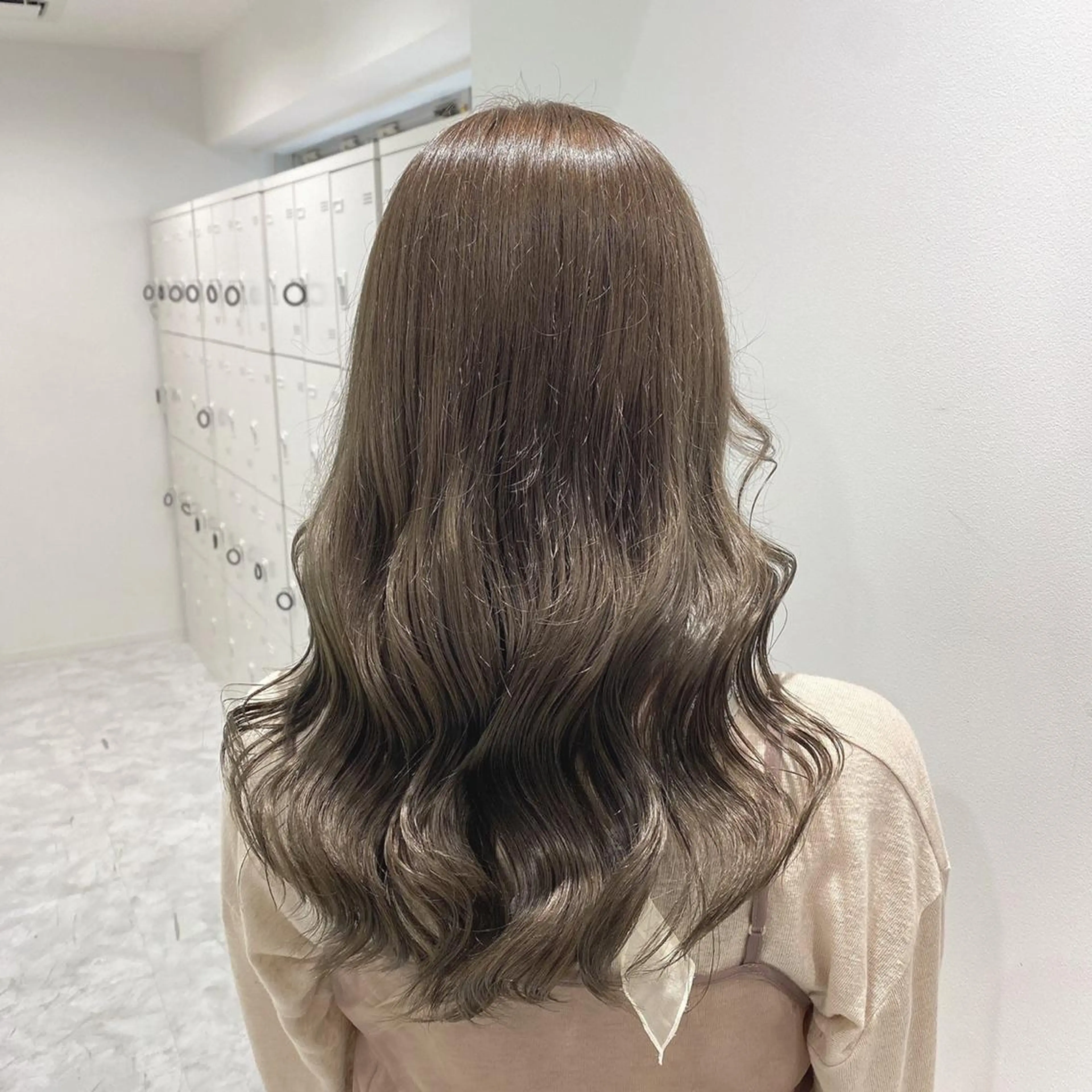セミロング 💖横浜ブリーチなし 💖MIHOのヘアスタイル