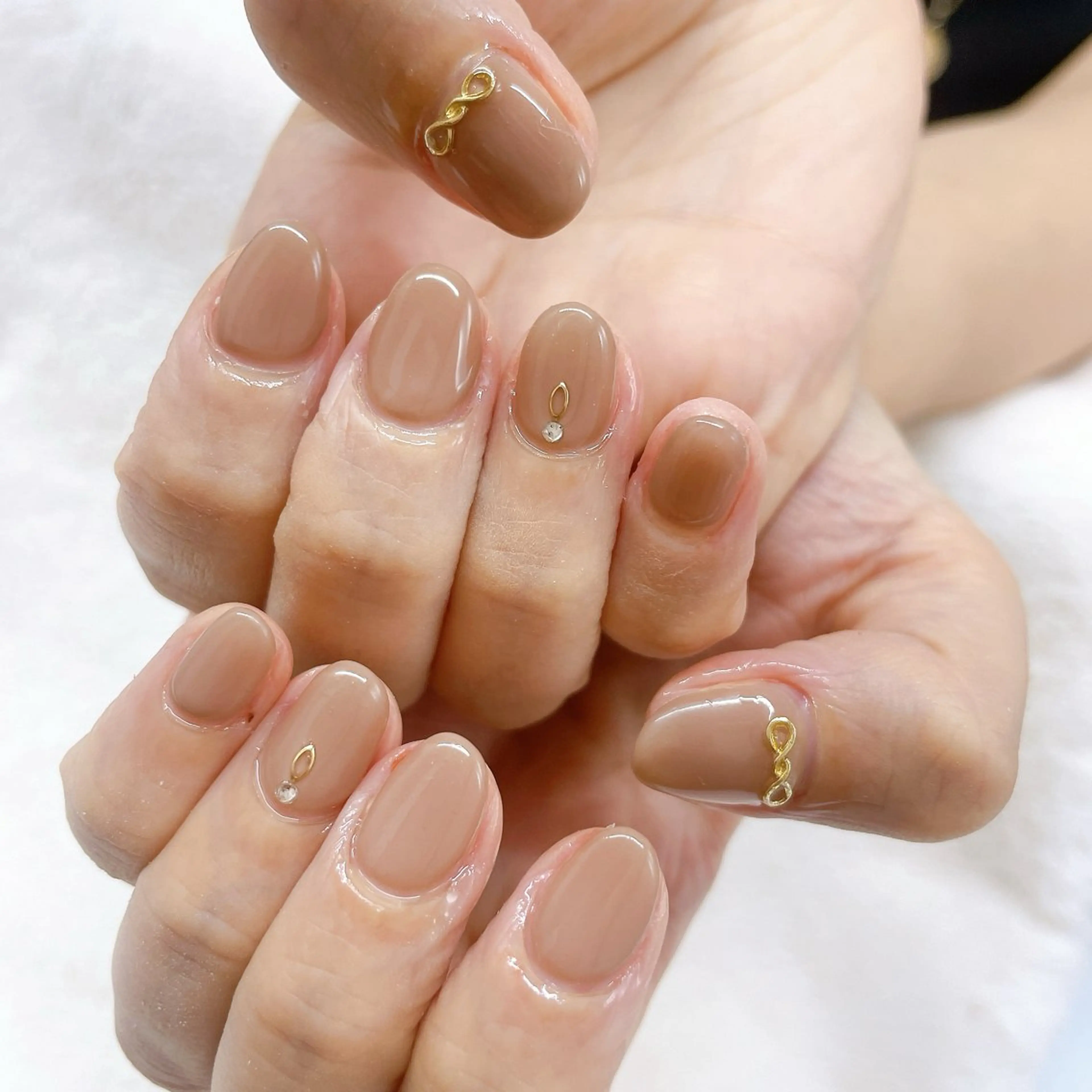 ネイル ハンドネイル ハンドケア ＆ meのマツエク・マツパデザイン