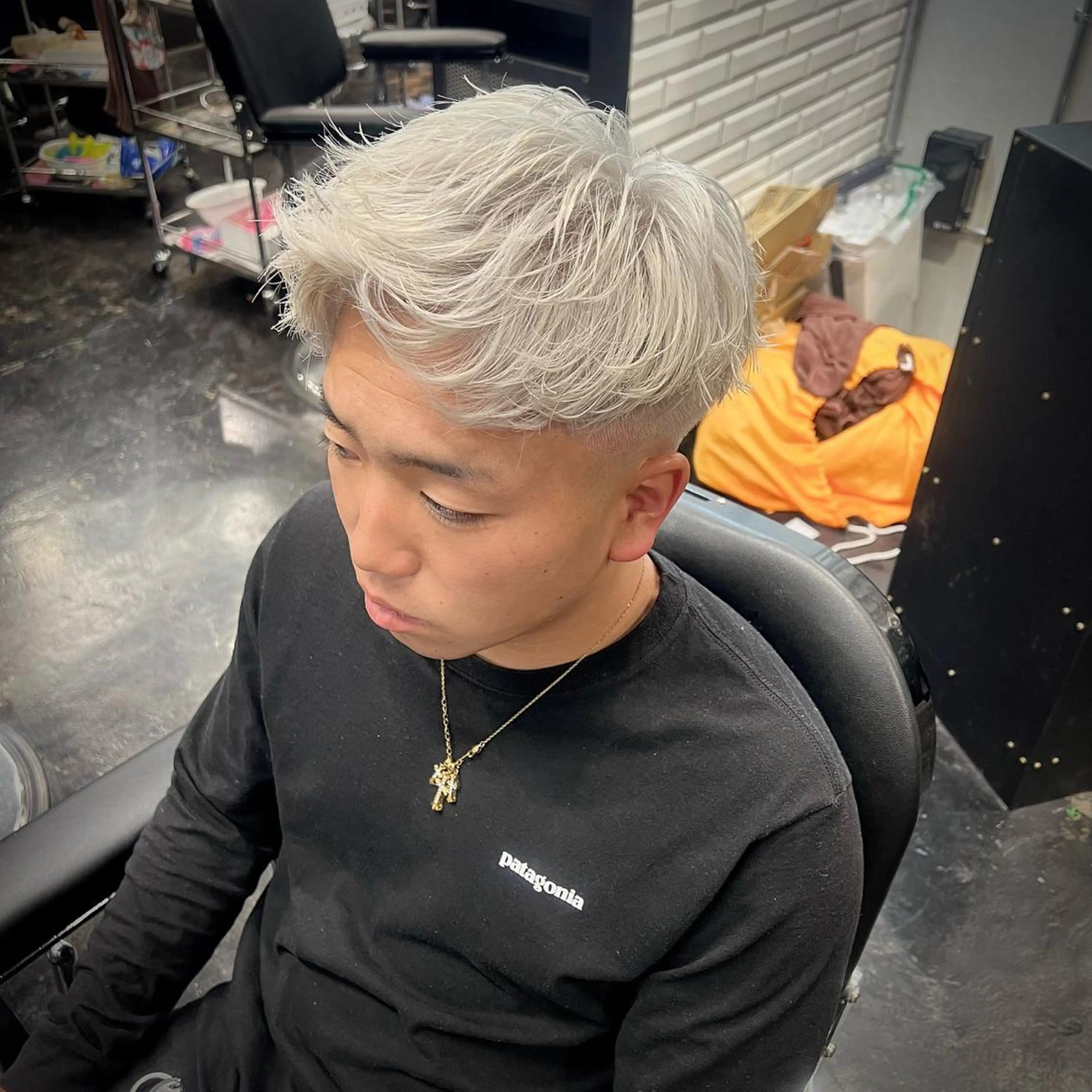 メンズ モヒカン カット ヘアカラー トリートメント メンズ特化/パーマ/ メッシュ/竜成のヘアスタイル