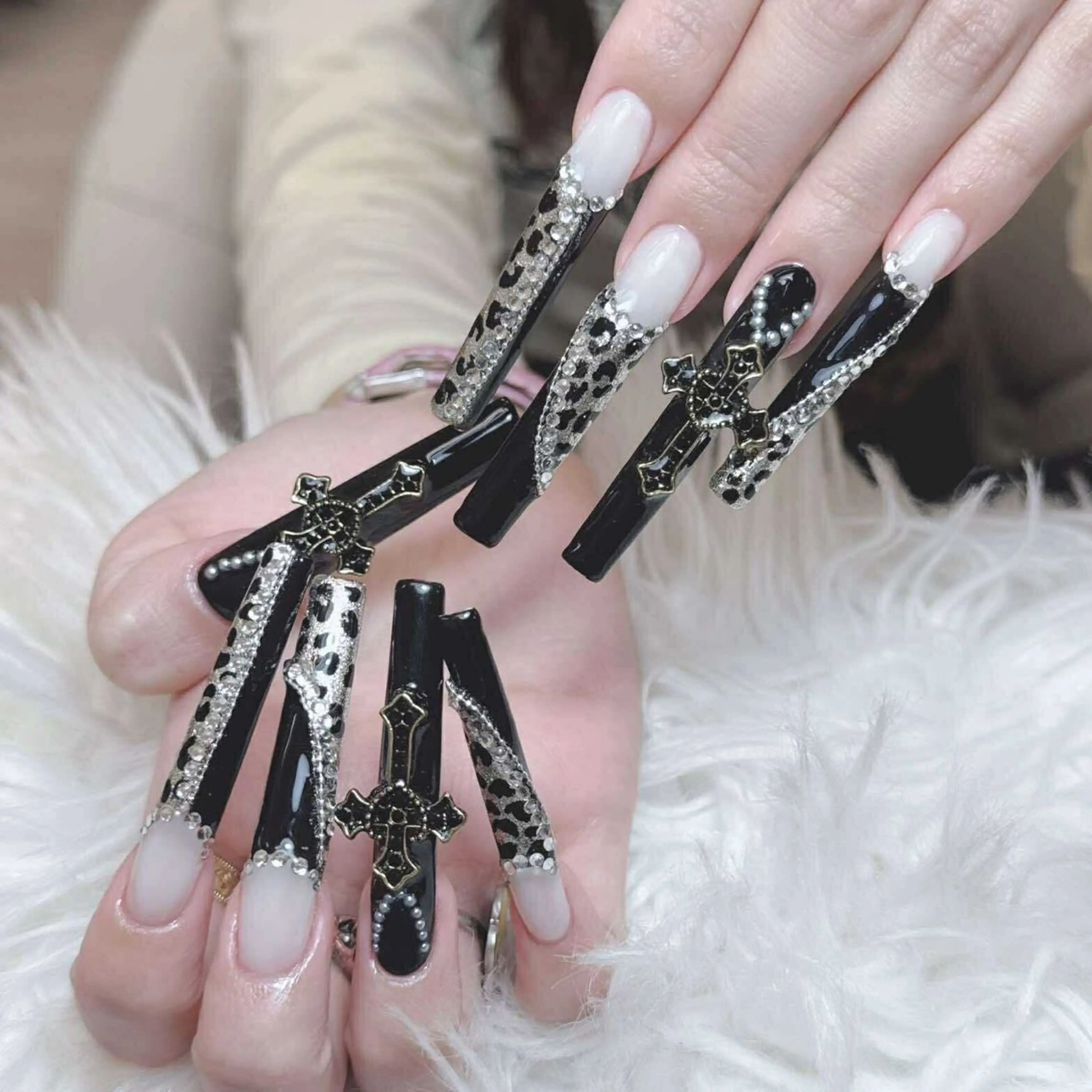 ネイル ANH ゴテゴテネイルサロンのネイルデザイン