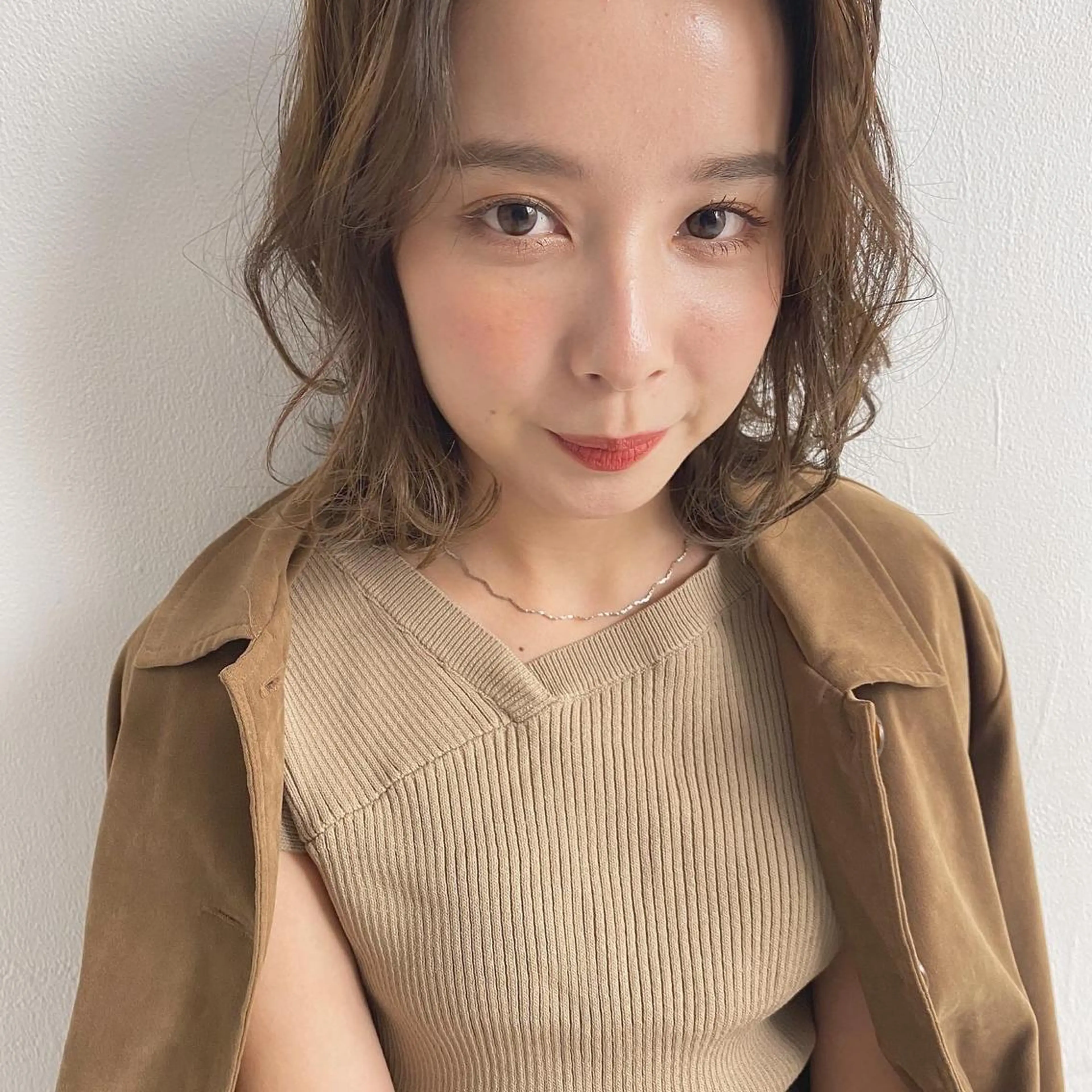 ミディアム カラー カット ヘアカラー トリートメント 透明感/ベージュ/ 艶髪/ボブ🫧門脇由のヘアスタイル