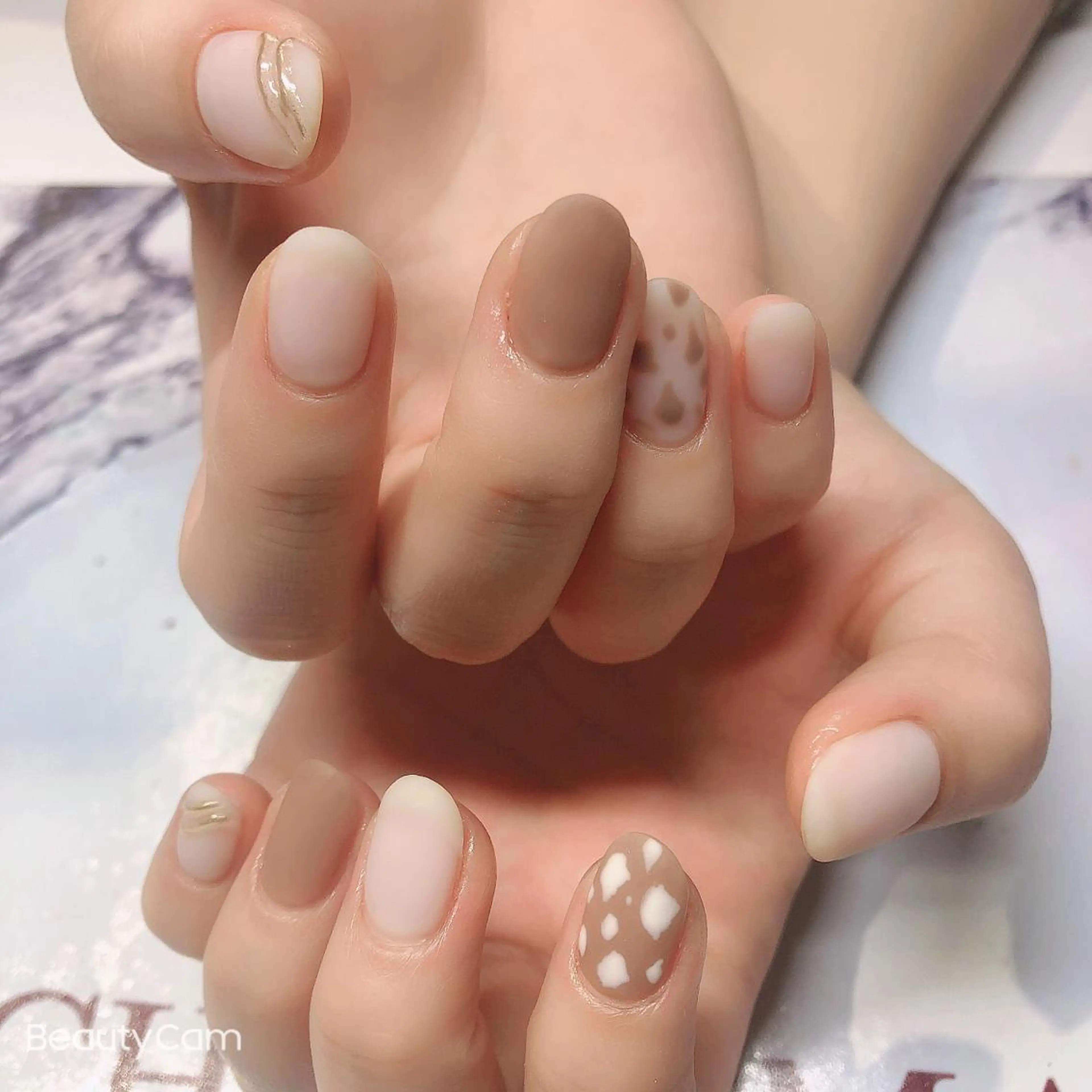 ネイル ガレンドウ 白澤 愛子のネイルデザイン