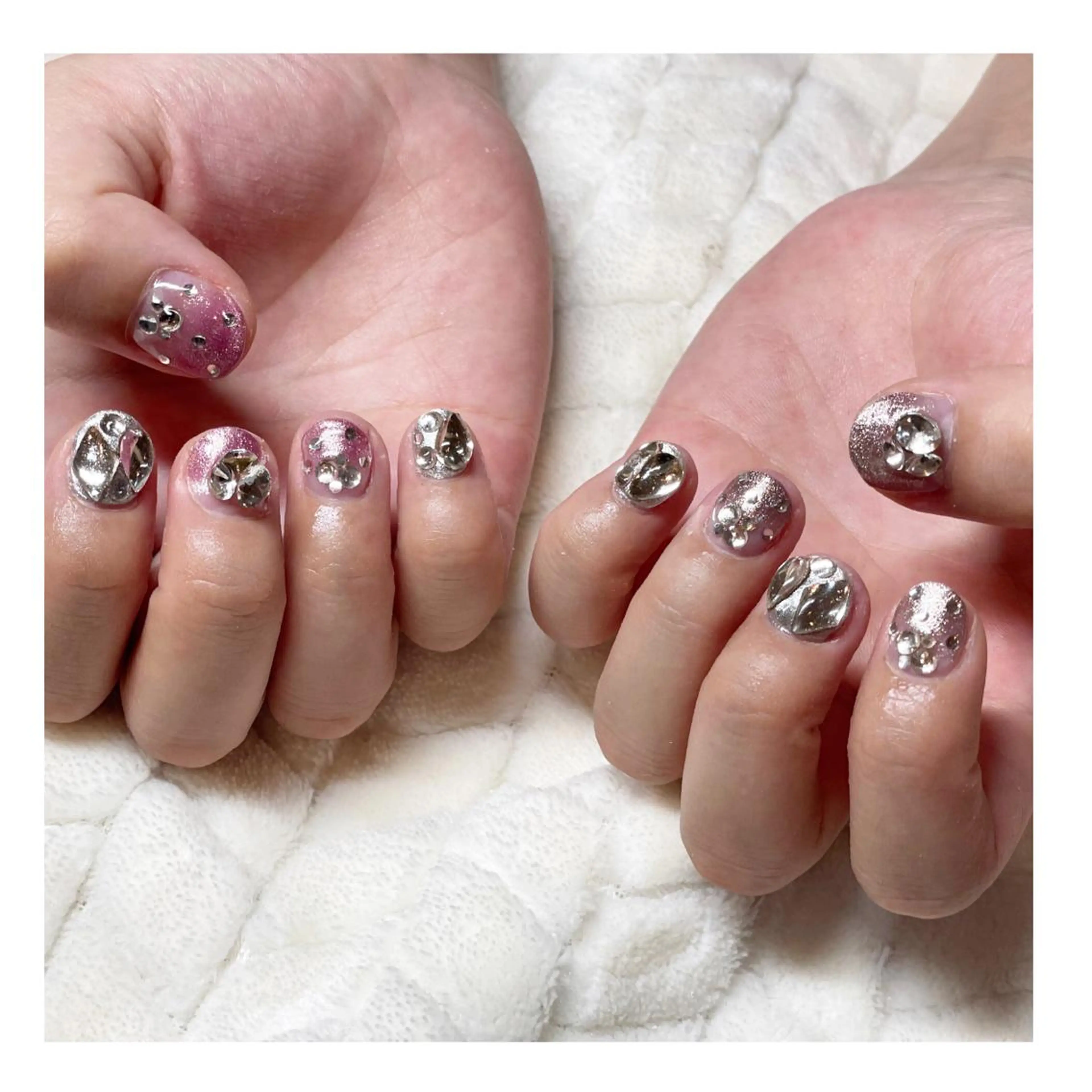 ネイル キラキラネイル ラメ(グリッター) ショートネイル ストーンネイル ハンドネイル LaLa Peach 福岡のマツエク・マツパデザイン