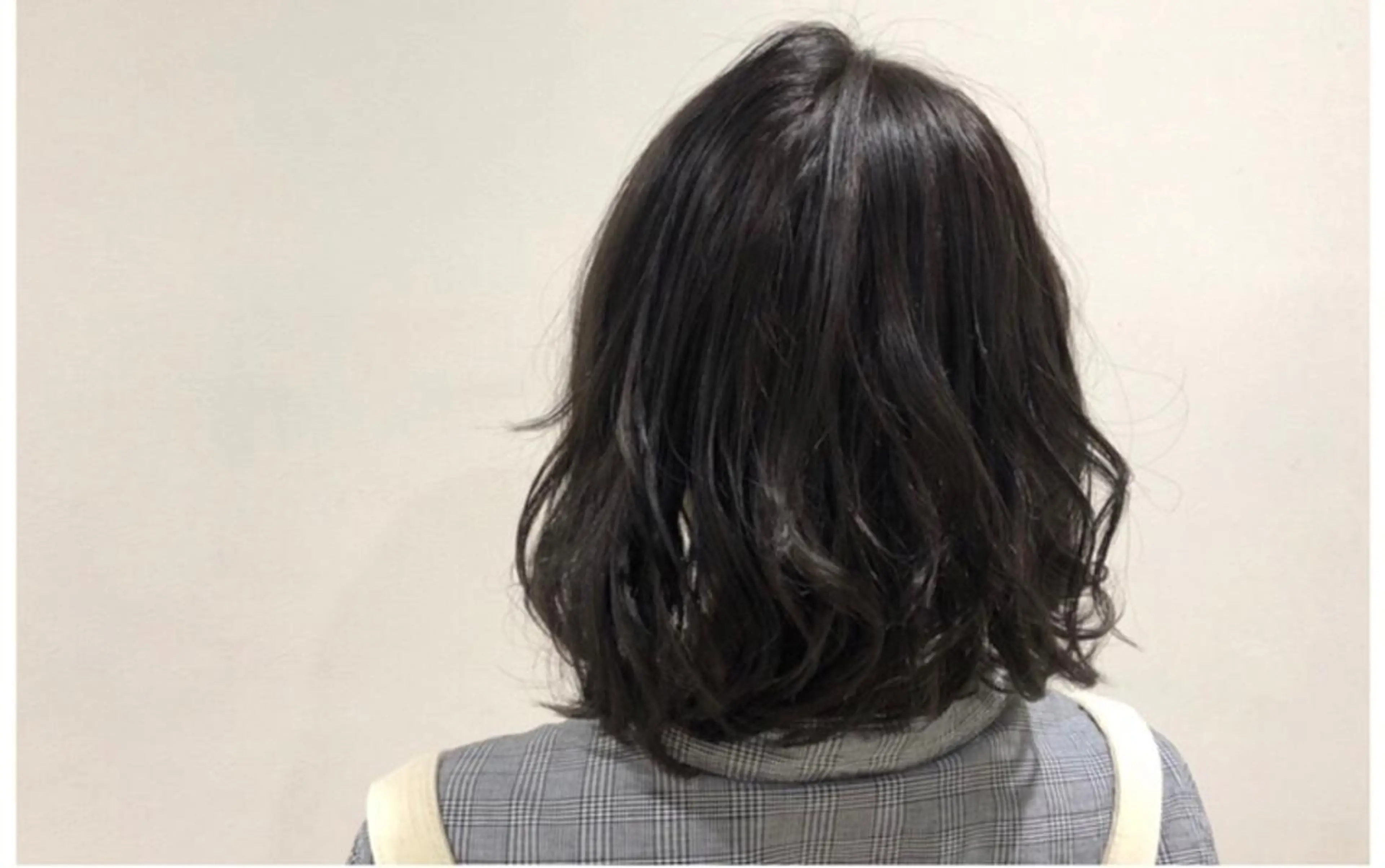 ショート カラー 川村 夏のヘアスタイル