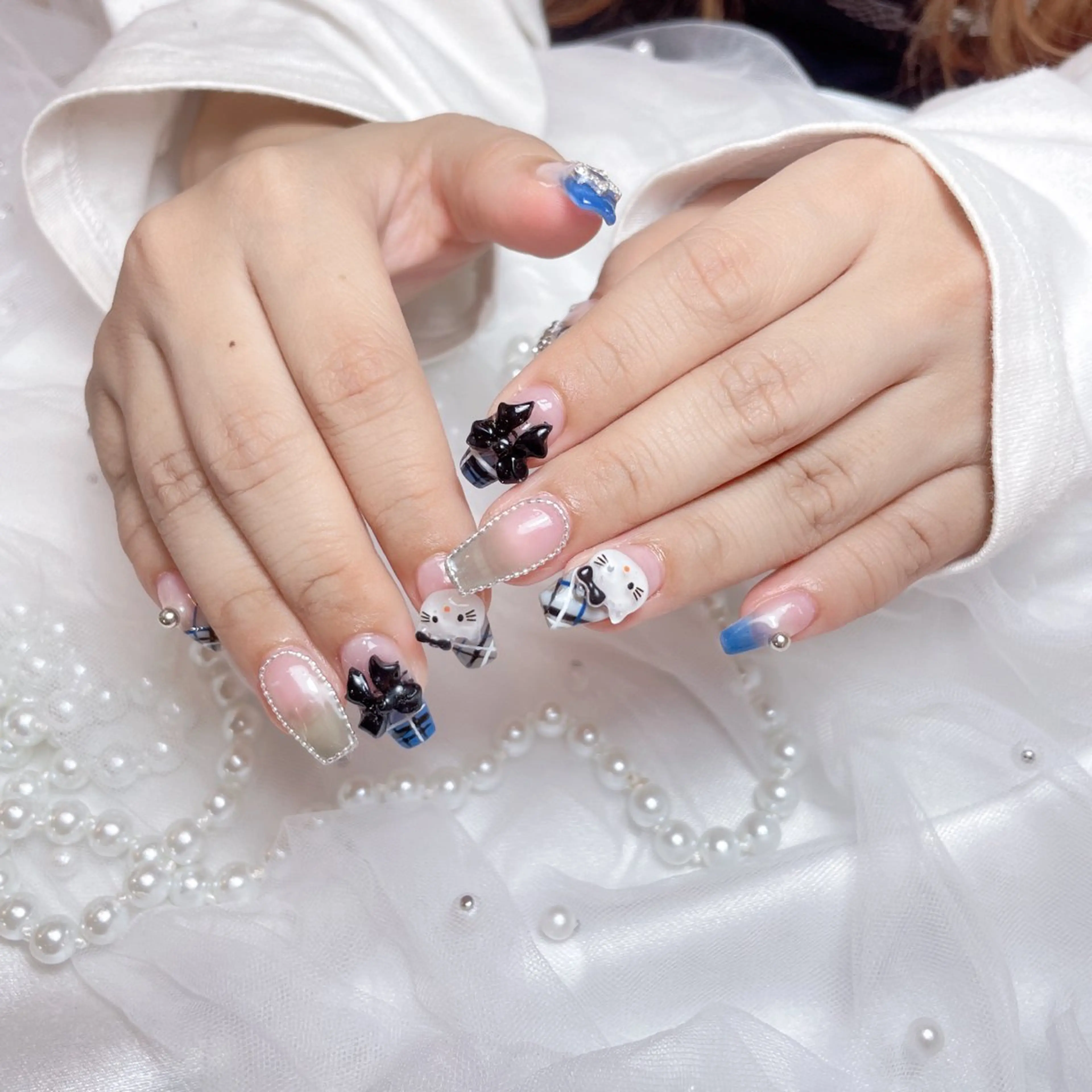 ネイル フットネイル フレンチネイル ジェルネイル ガーリー グラデーション D.d Nail Moeのネイルデザイン