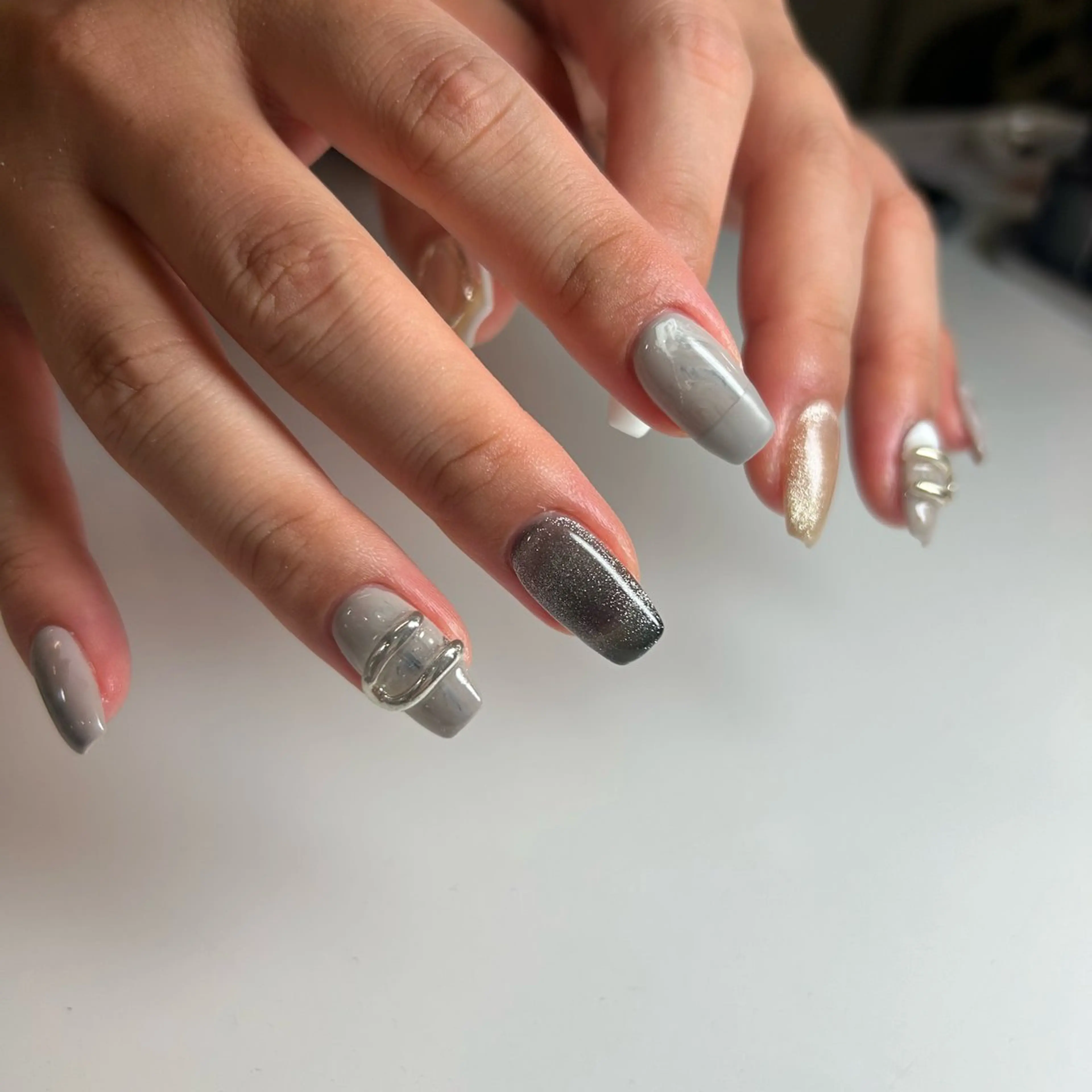 ネイル ハンドネイル 恒川 みなみのネイルデザイン