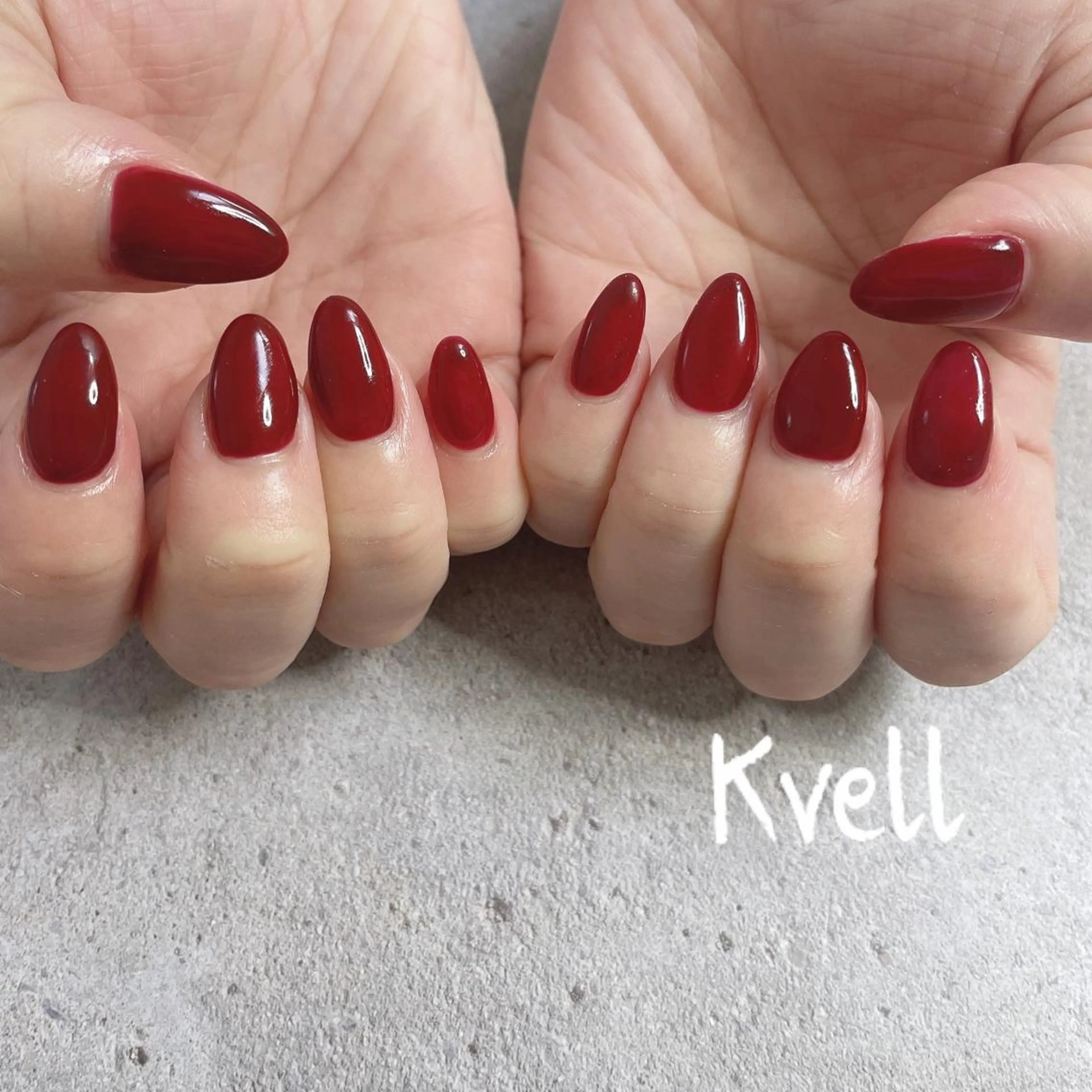 ネイル ボルドー nailsalon Kvellのネイルデザイン