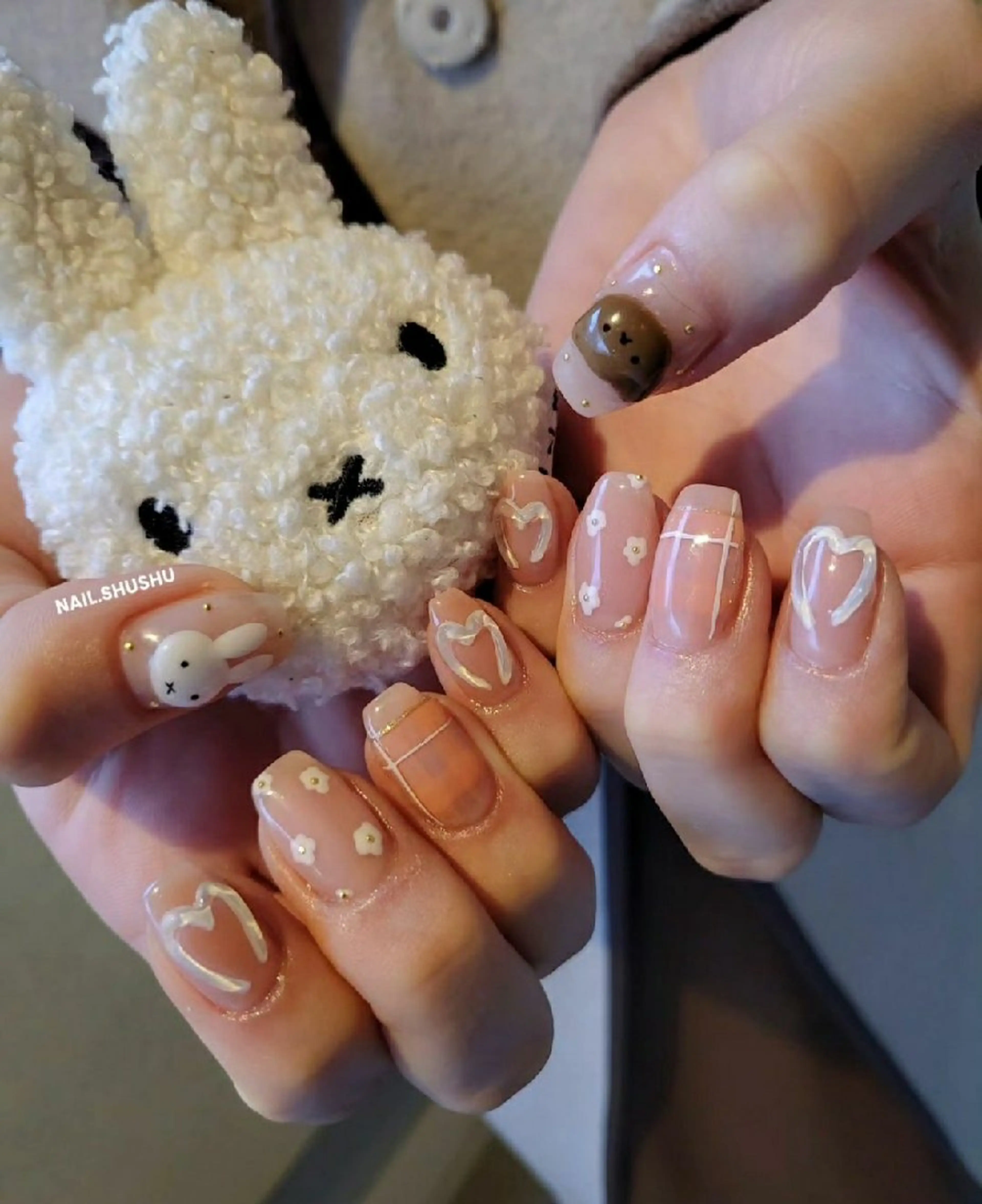 ネイル 持ち込み ニュアンスネイル ワンカラーネイル シンプルネイル 春ネイル ハンドネイル 3dパーツ/流行り 👧shushu❤️のネイルデザイン