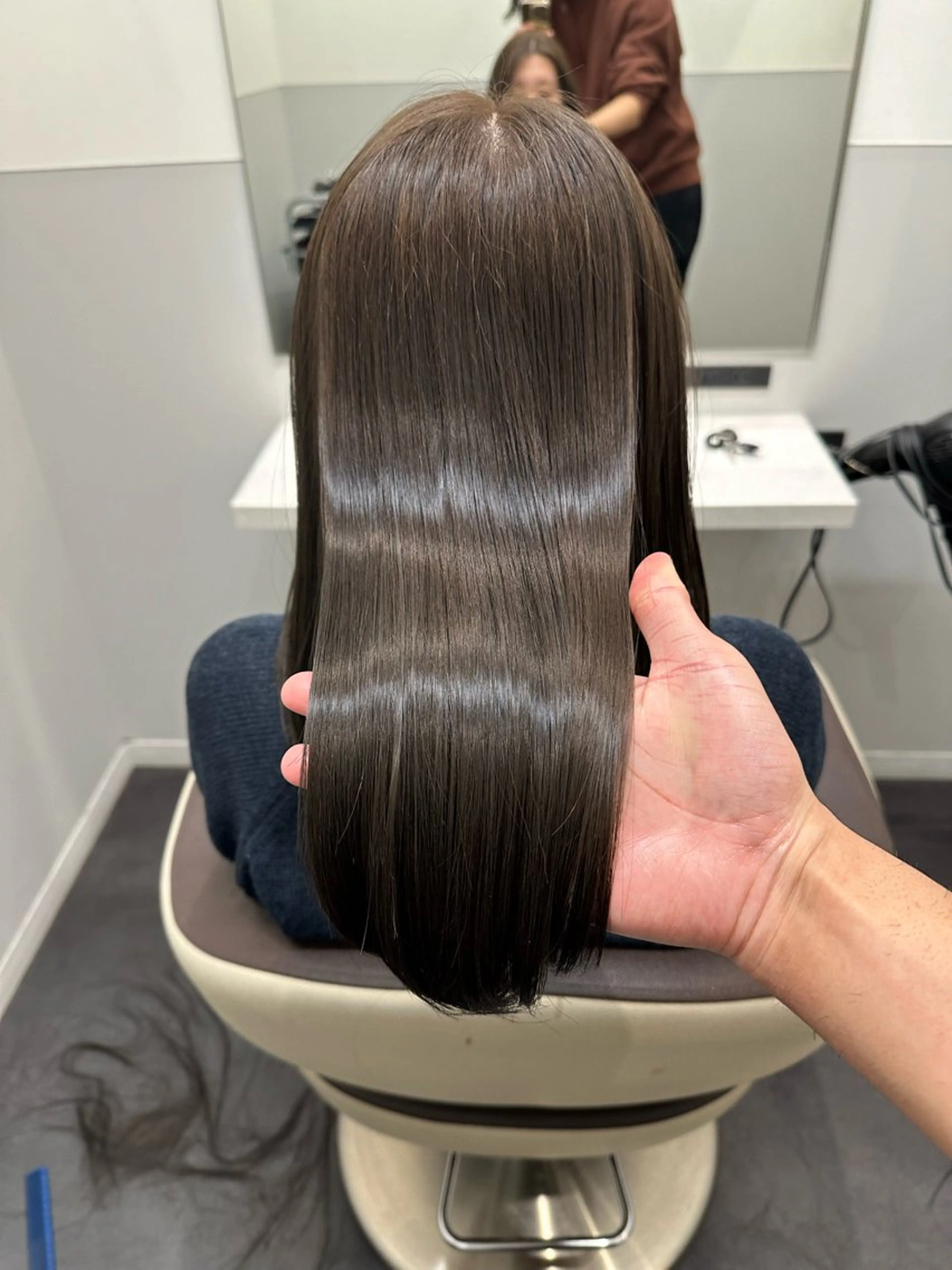 ロング カラー 透明感カラー グレージュ 髪質改善 トリートメント カット ヘアカラー トリートメント 【美髪矯正 /髪質改善】RINのヘアスタイル