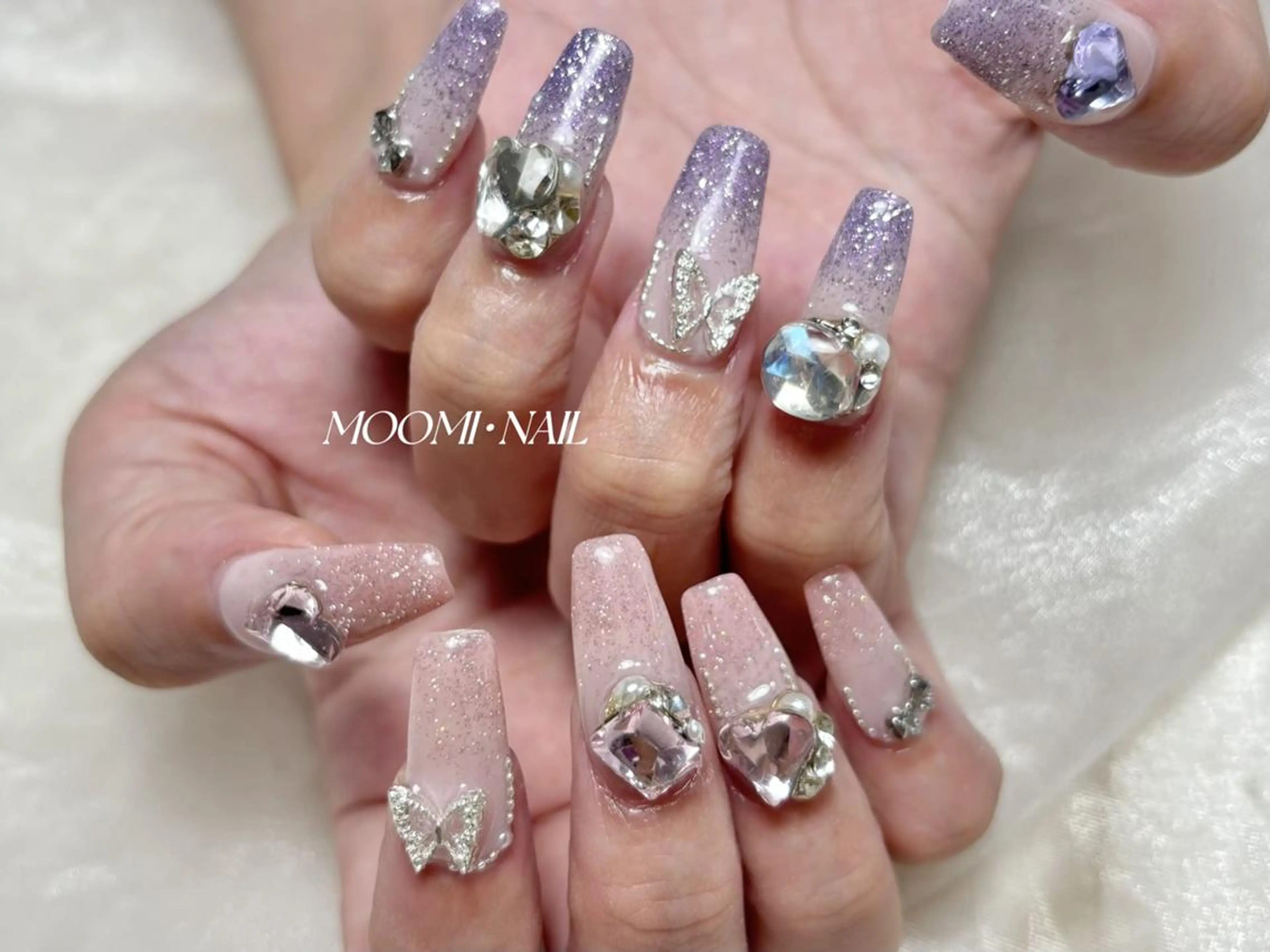 ネイル 長さ出し フレンチネイル ジェルネイル ガラスフレンチ 韓国ネイル ハンドネイル moomi nail スカルプ専門のネイルデザイン