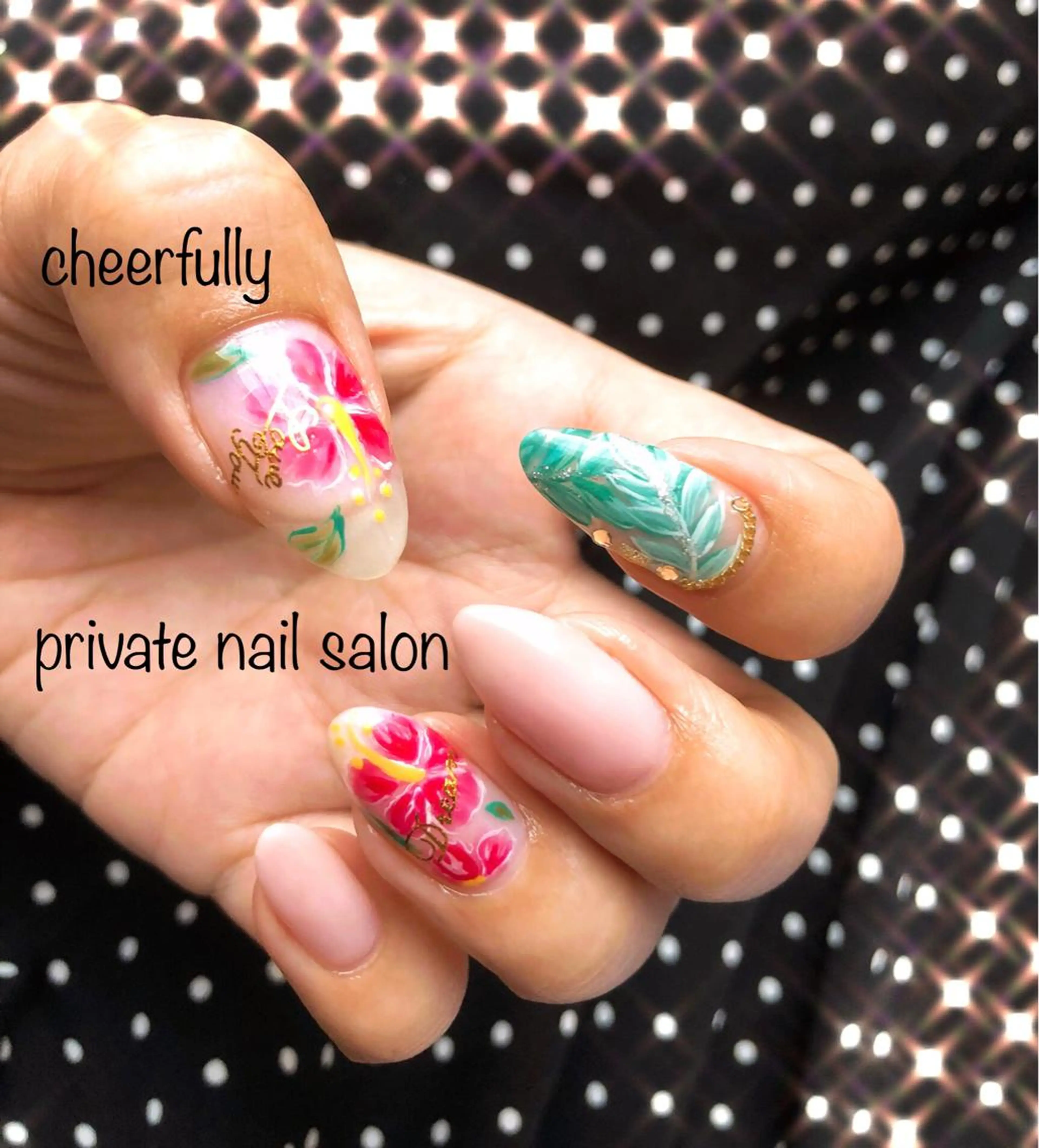 ネイル ハンドネイル ⭐️ cheerfullyのネイルデザイン