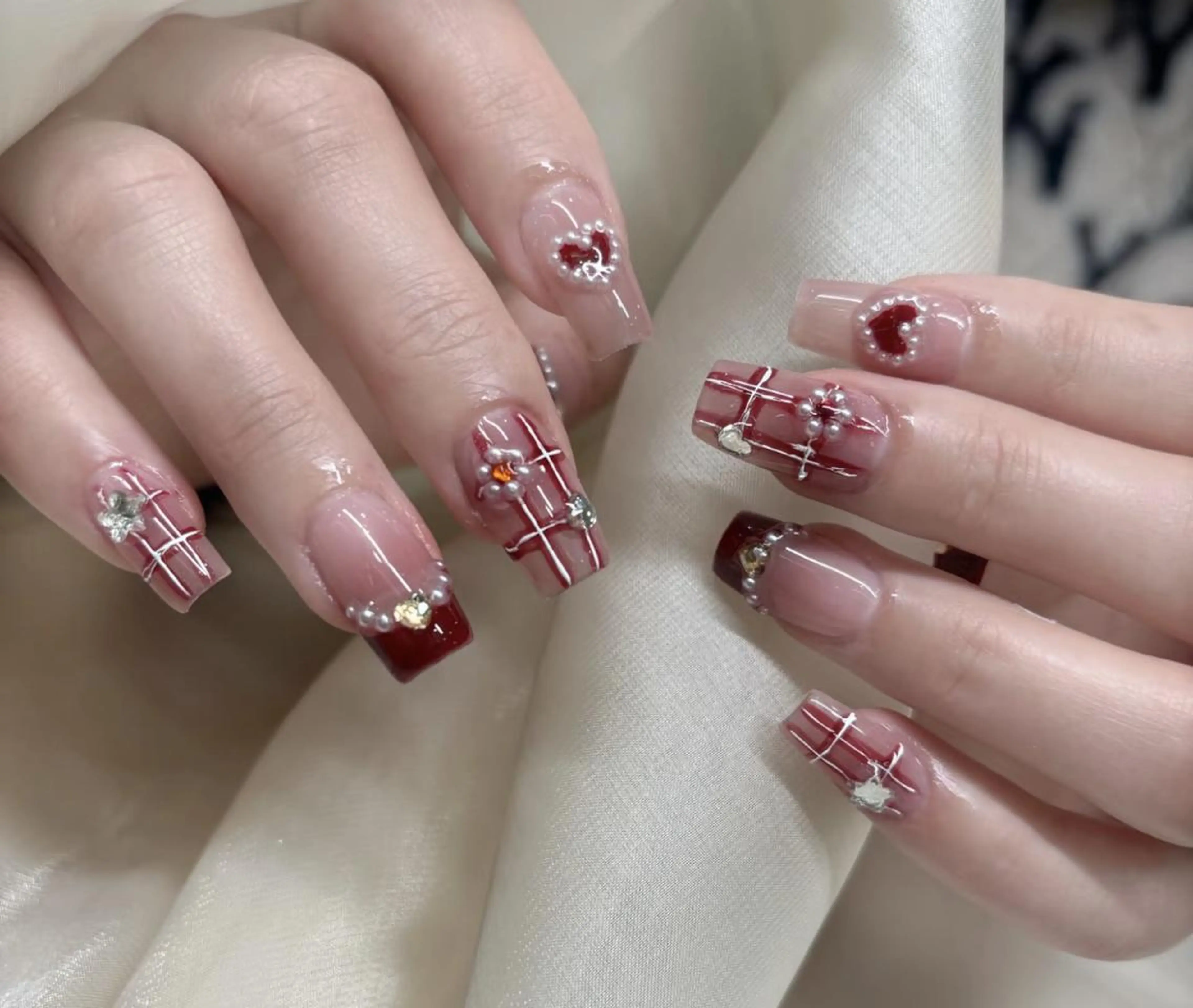 ネイル ハンドネイル 🎀 NaNa_nailのネイルデザイン