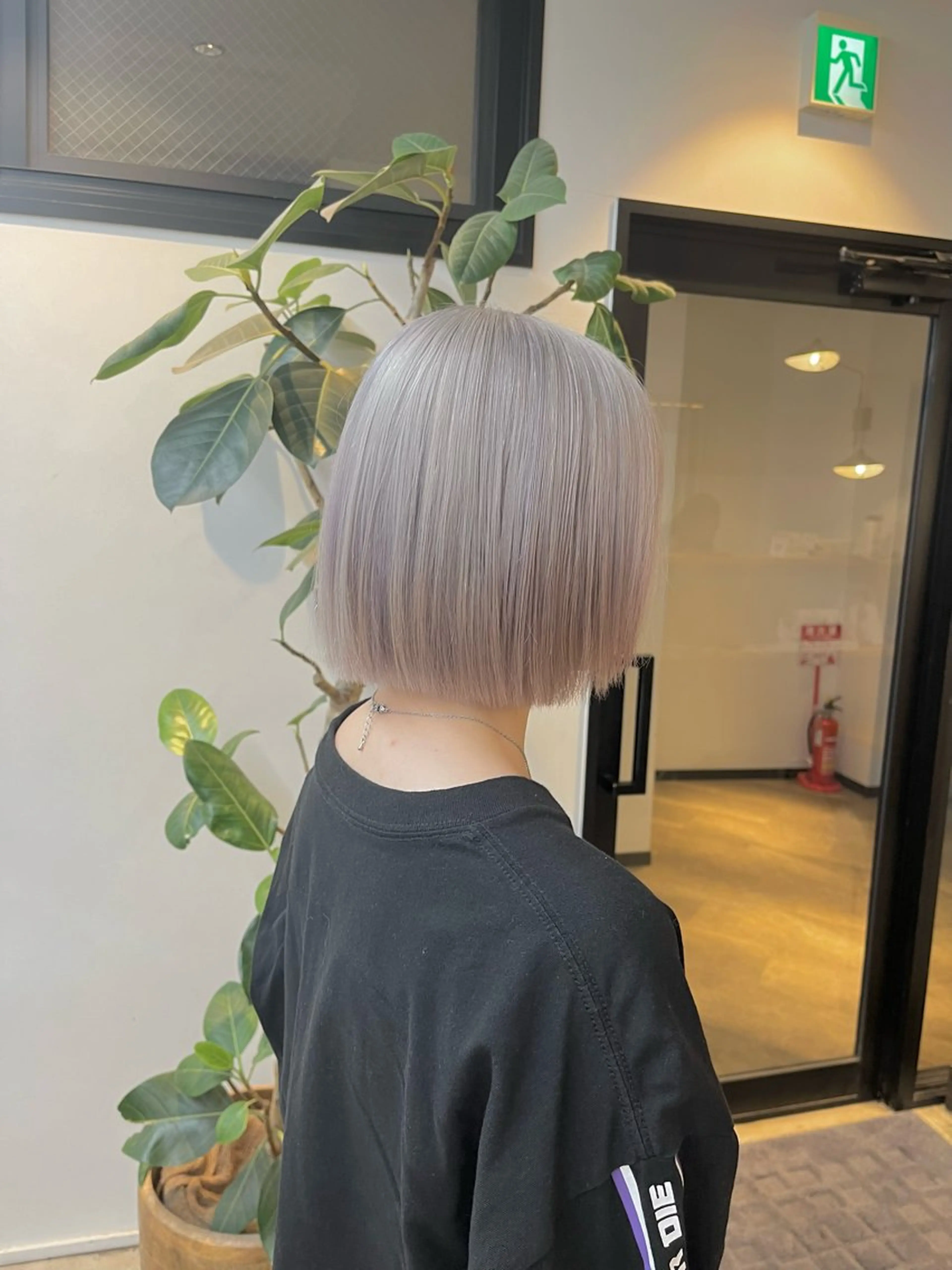 ショート カラー ヘアカラー ハイトーンカラ ー/小川のヘアスタイル