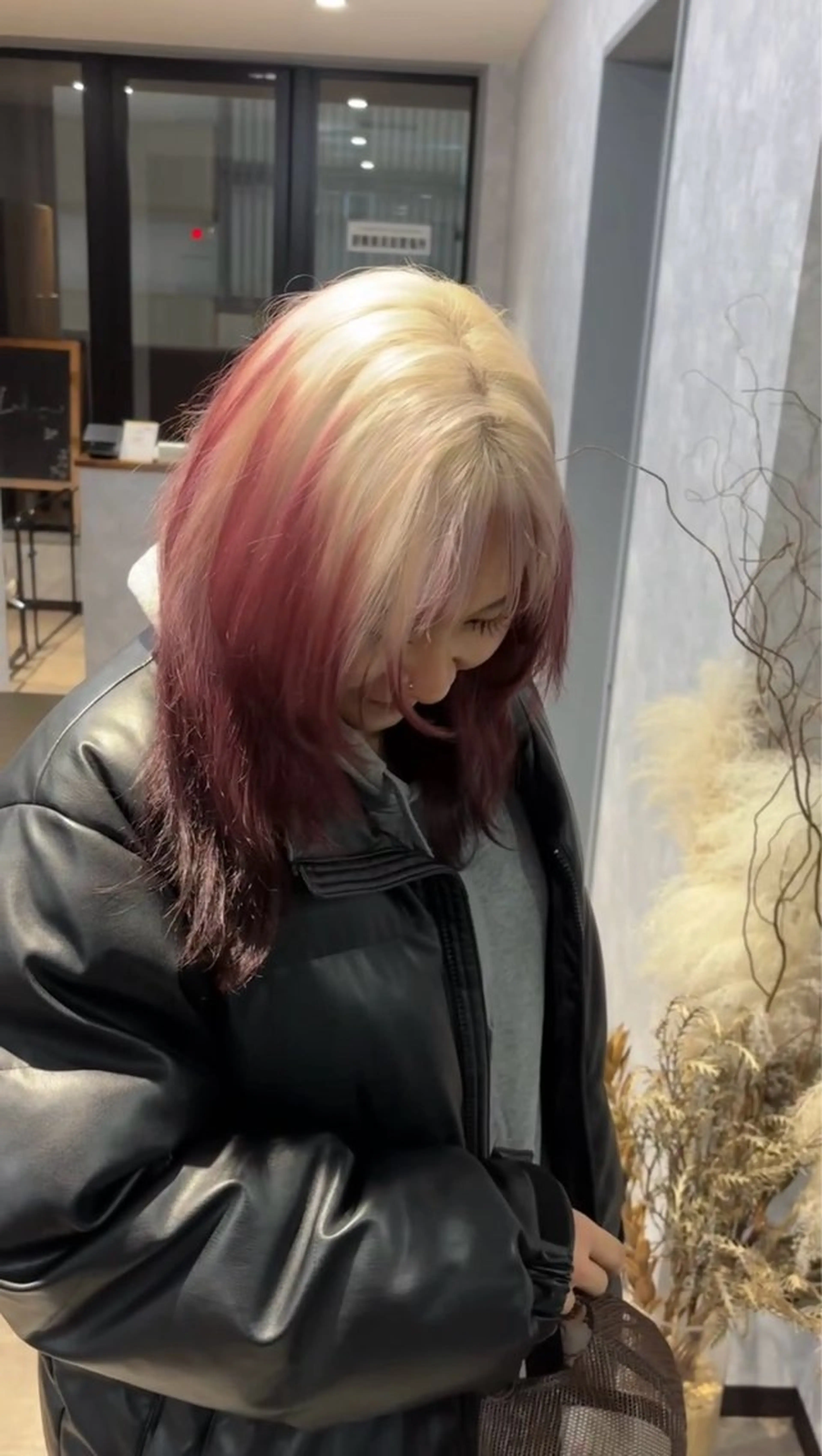 ミディアム カラー カット ヘアカラー トリートメント 🌐NATSUMI 🌐【寒色カラー】のヘアスタイル