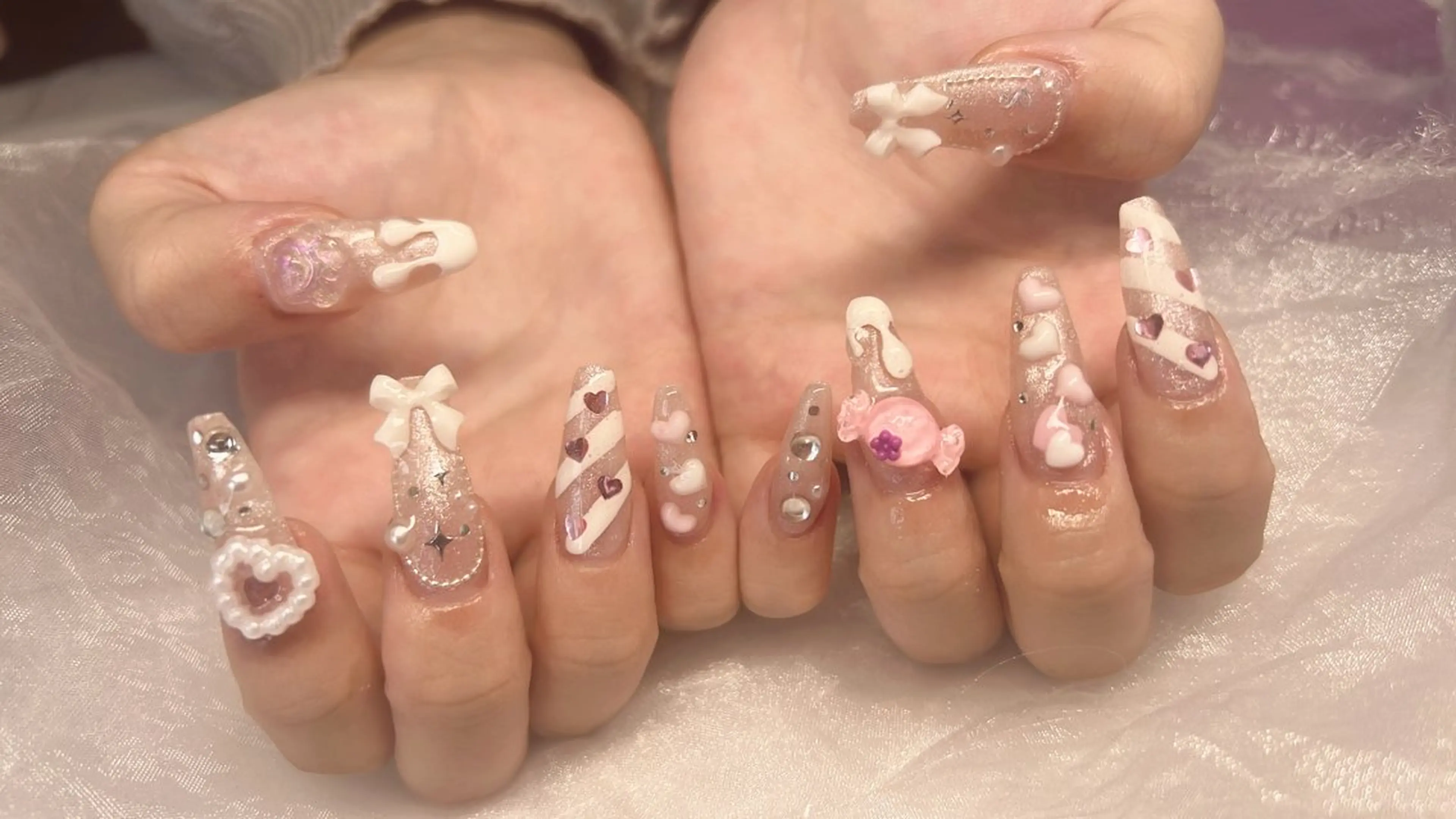 ネイル ハンドネイル ハンドケア nail salon Yuna所属・ネイルサロン yunaのネイルデザイン