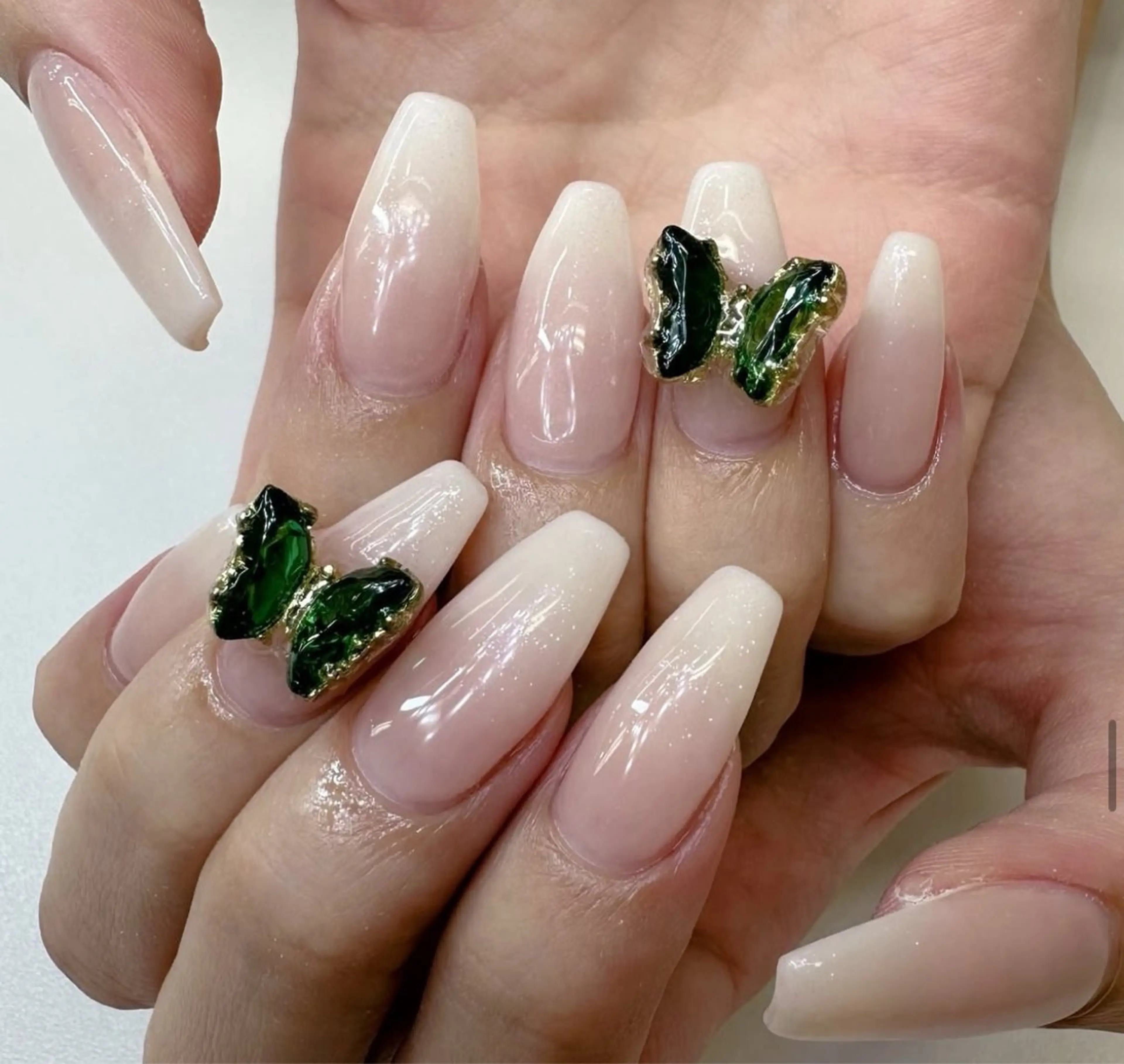 ネイル アートネイル フラワーネイル フレンチネイル ジェルネイル グラデーション ハンドネイル Ryu Nail NekoChanのネイルデザイン