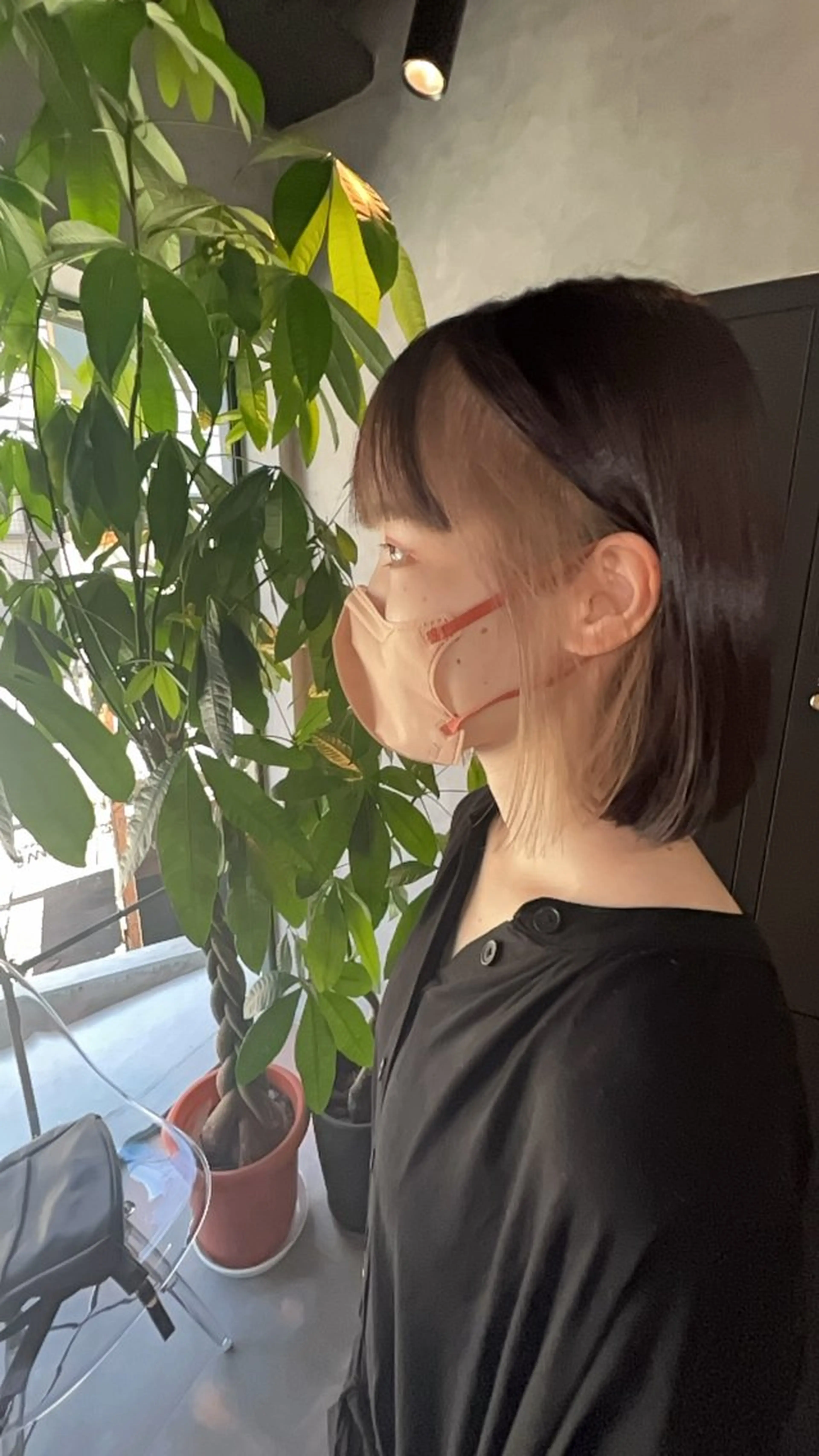 ミディアム motoトップカラー リスト/ブリーチカラのヘアスタイル