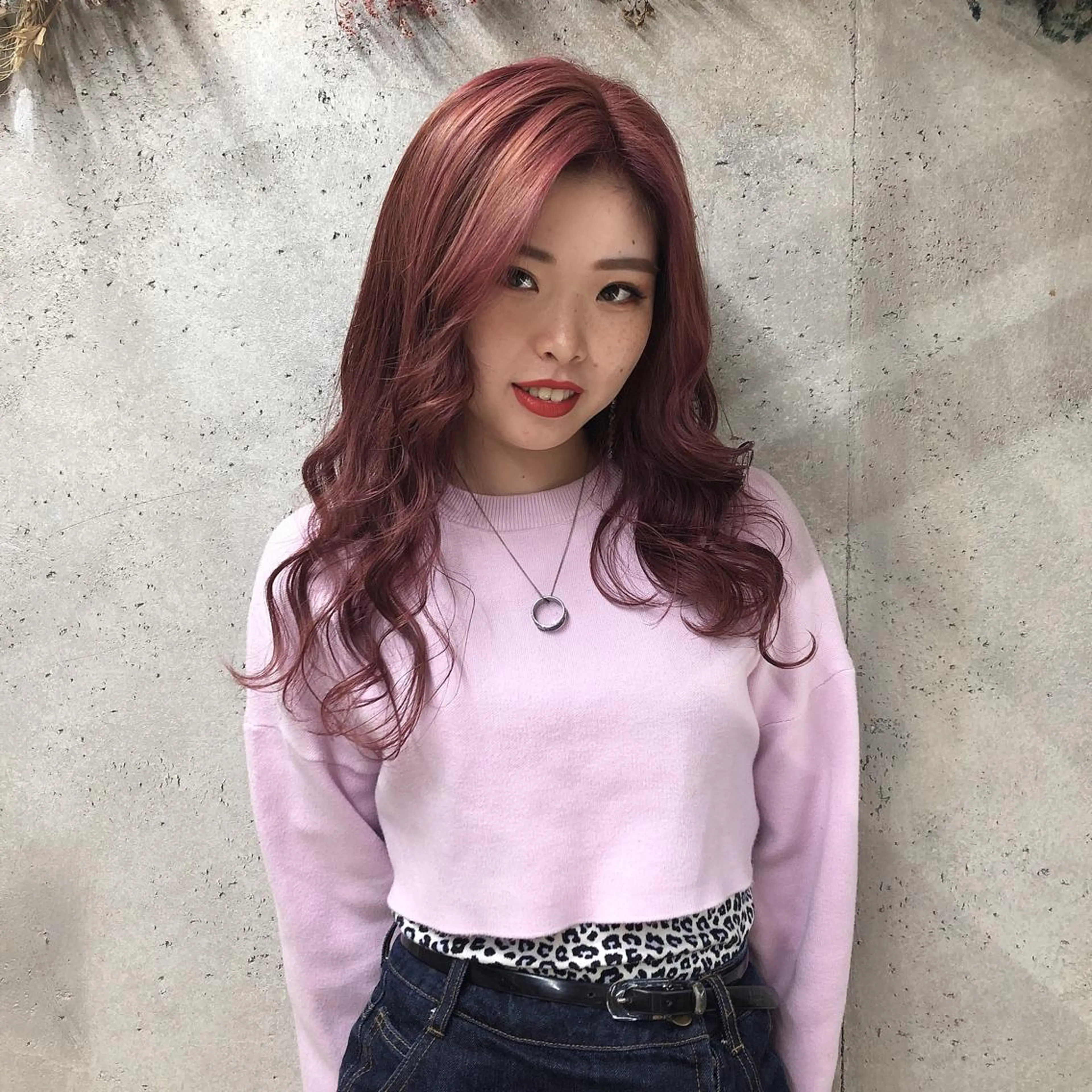 ロング カラー ピンクカラー wakana 【ブリーチカラー】のヘアスタイル