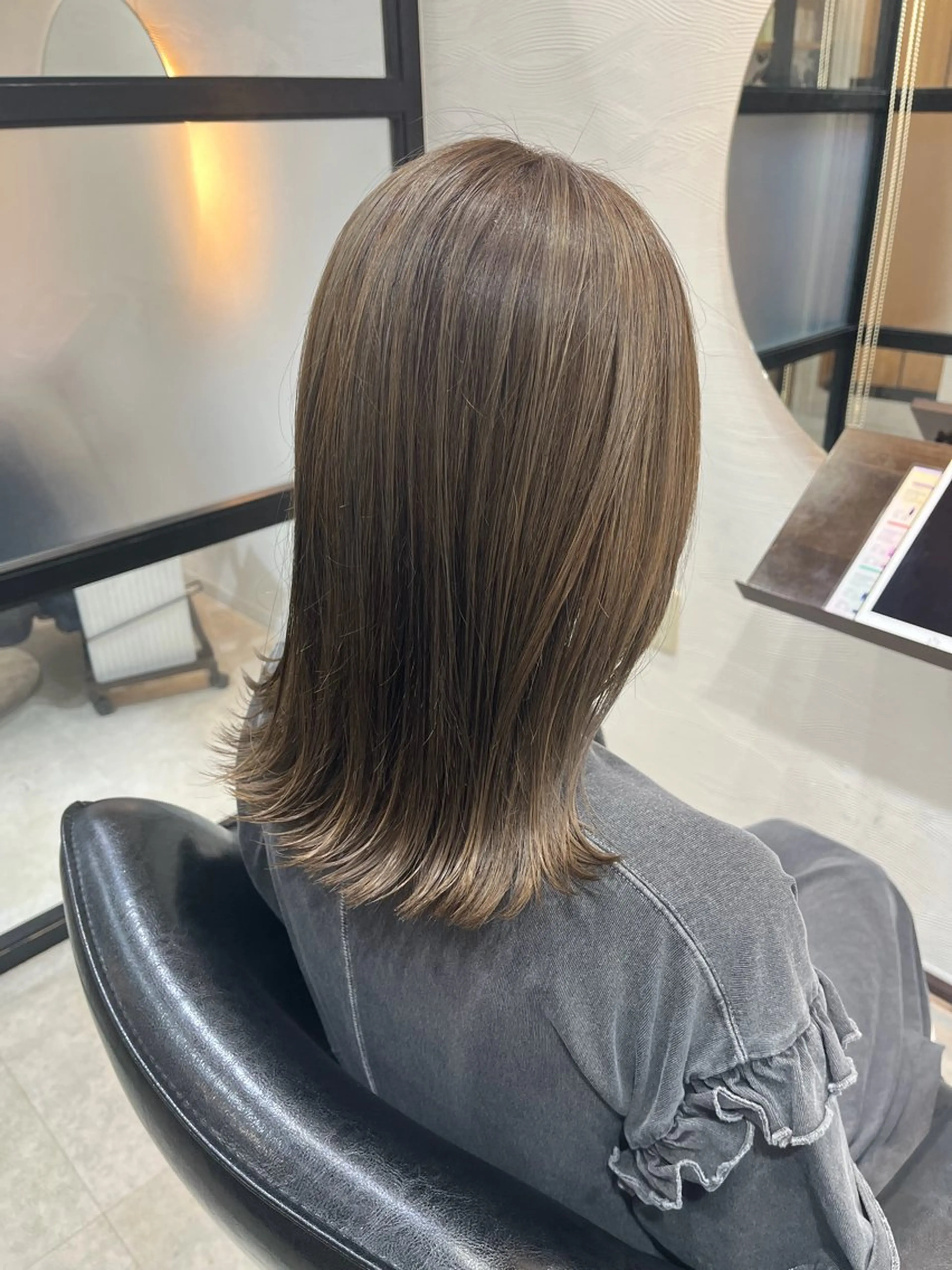 ミディアム カラー カット ヘアカラー トリートメント 【ニュアンスカラー・ 髪質改善】スズキカナのヘアスタイル