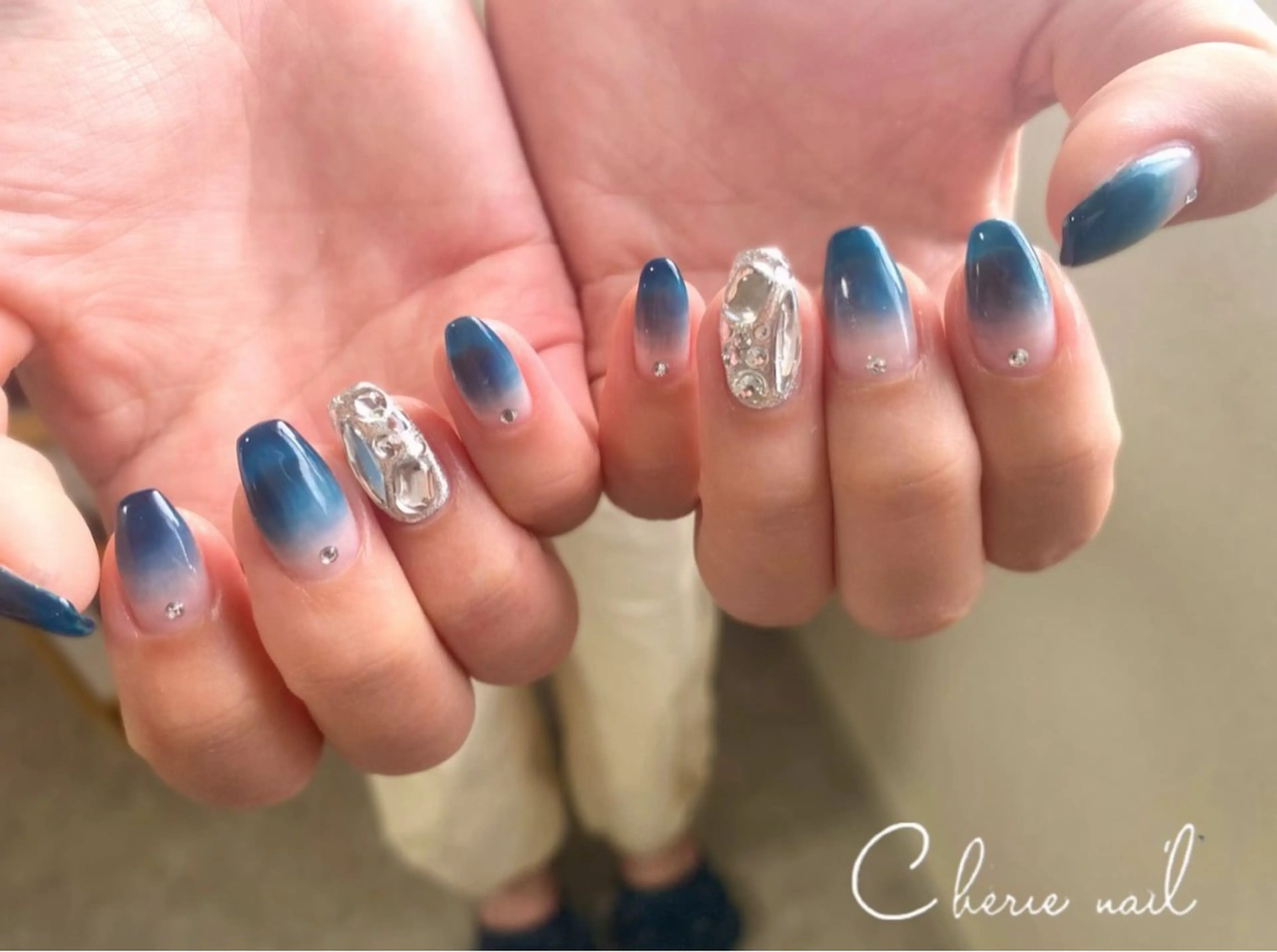 ネイル ブルー ジェルネイル ハンドネイル Cherienail yunaのネイルデザイン