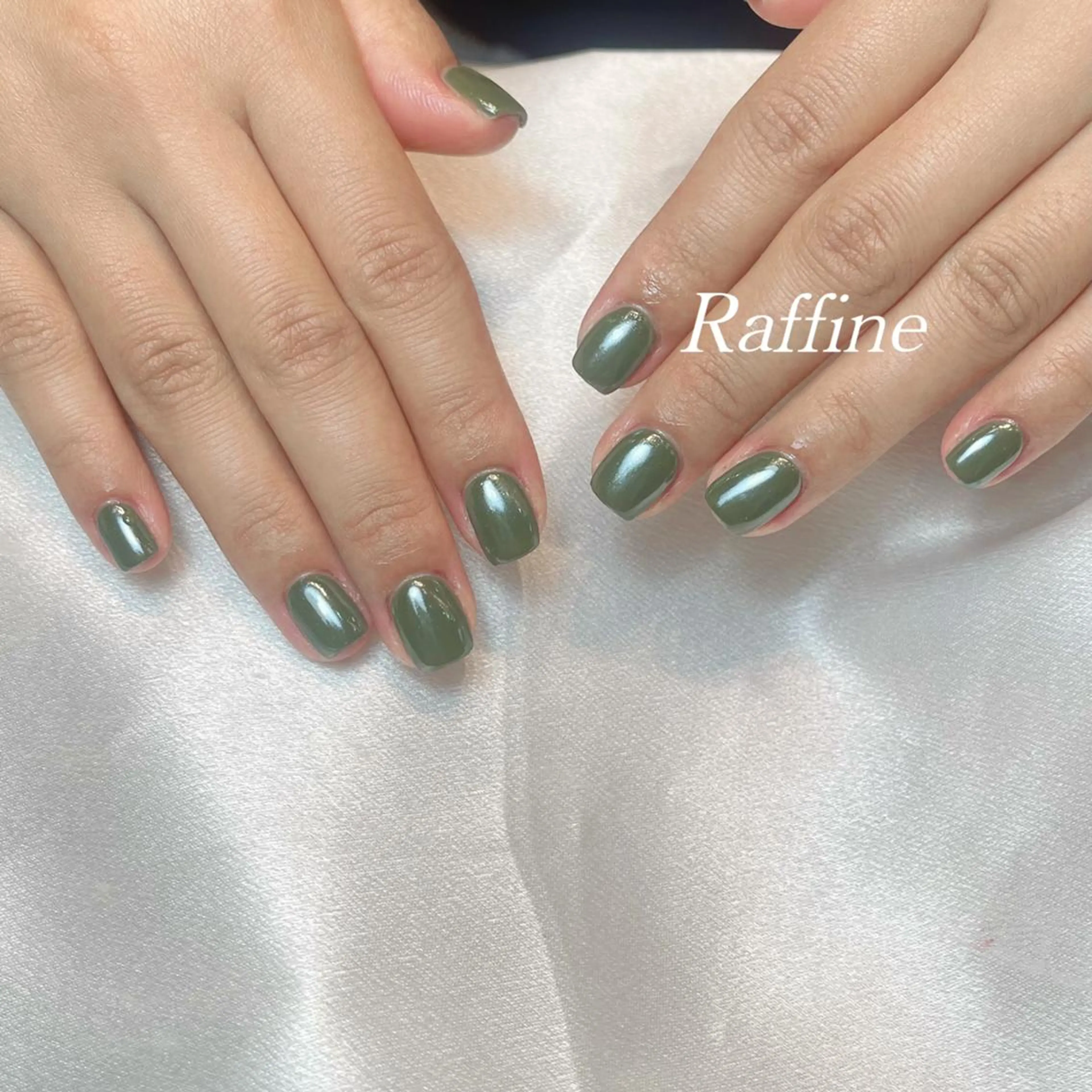 ネイル RAFFINE haru🦋🩵のネイルデザイン