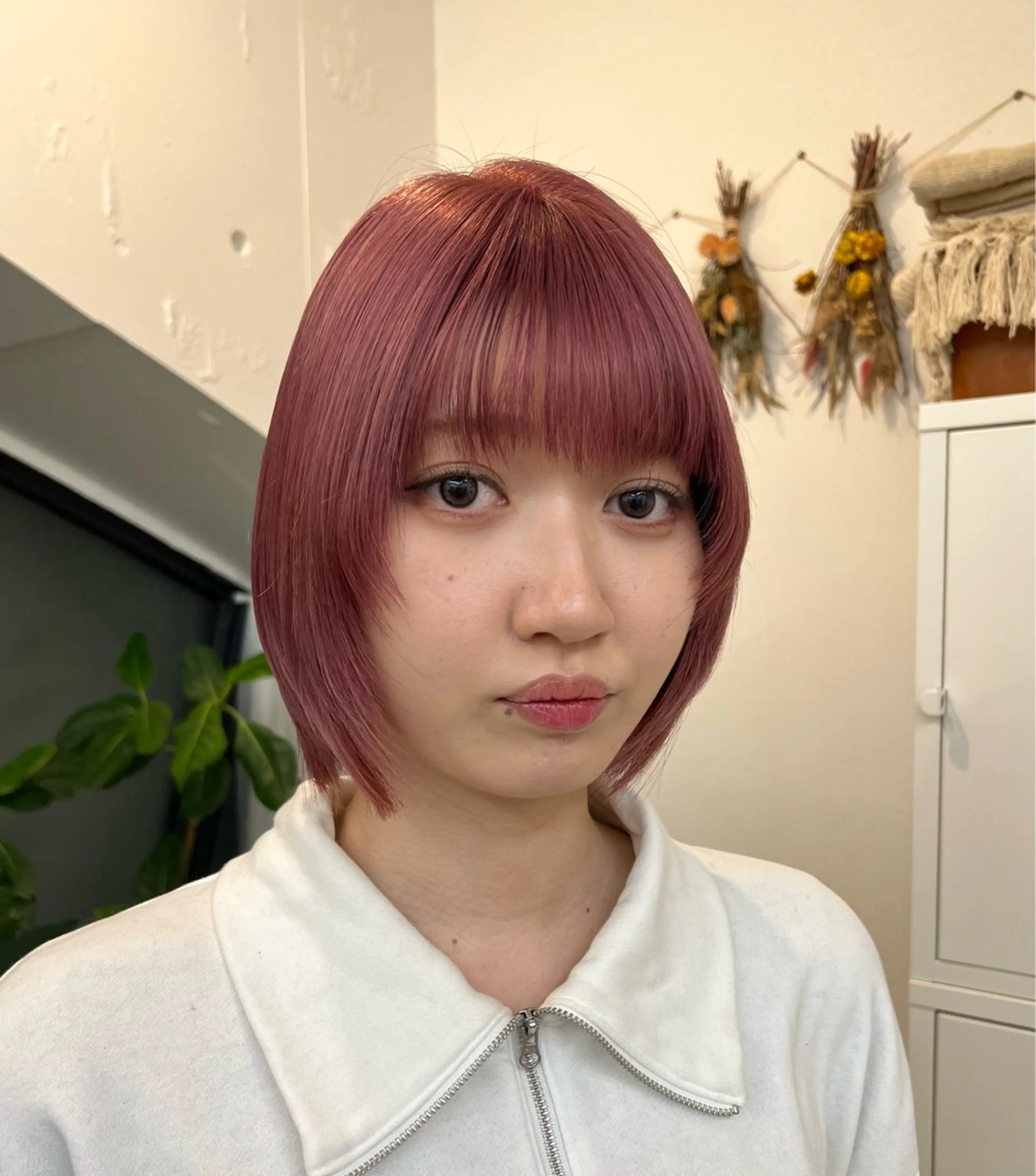 ショート パープルカラー MIZUKI 〰️🤍のヘアスタイル