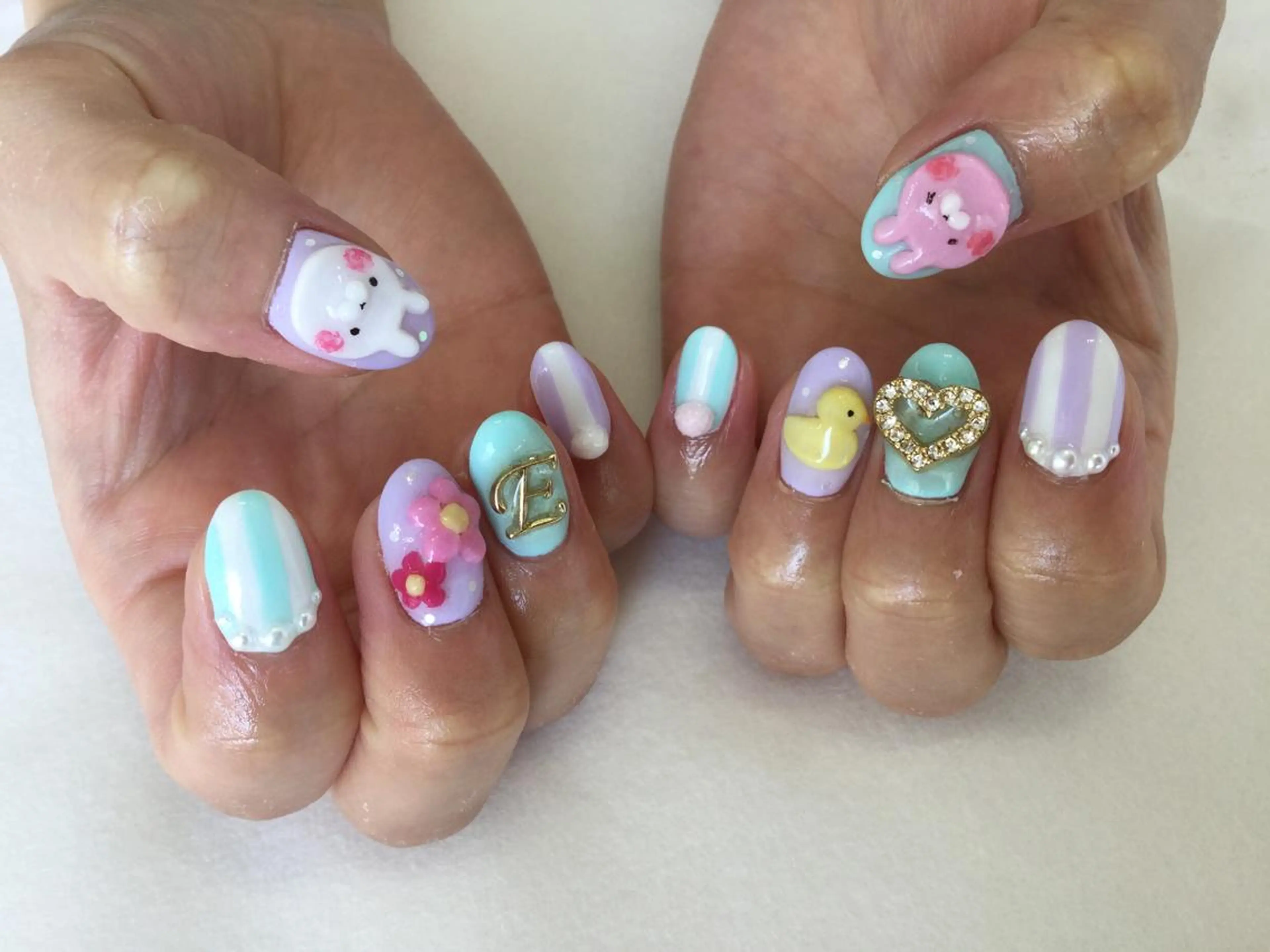 ネイル ハンドネイル 💎🐰 saki. m 🐰💎のネイルデザイン