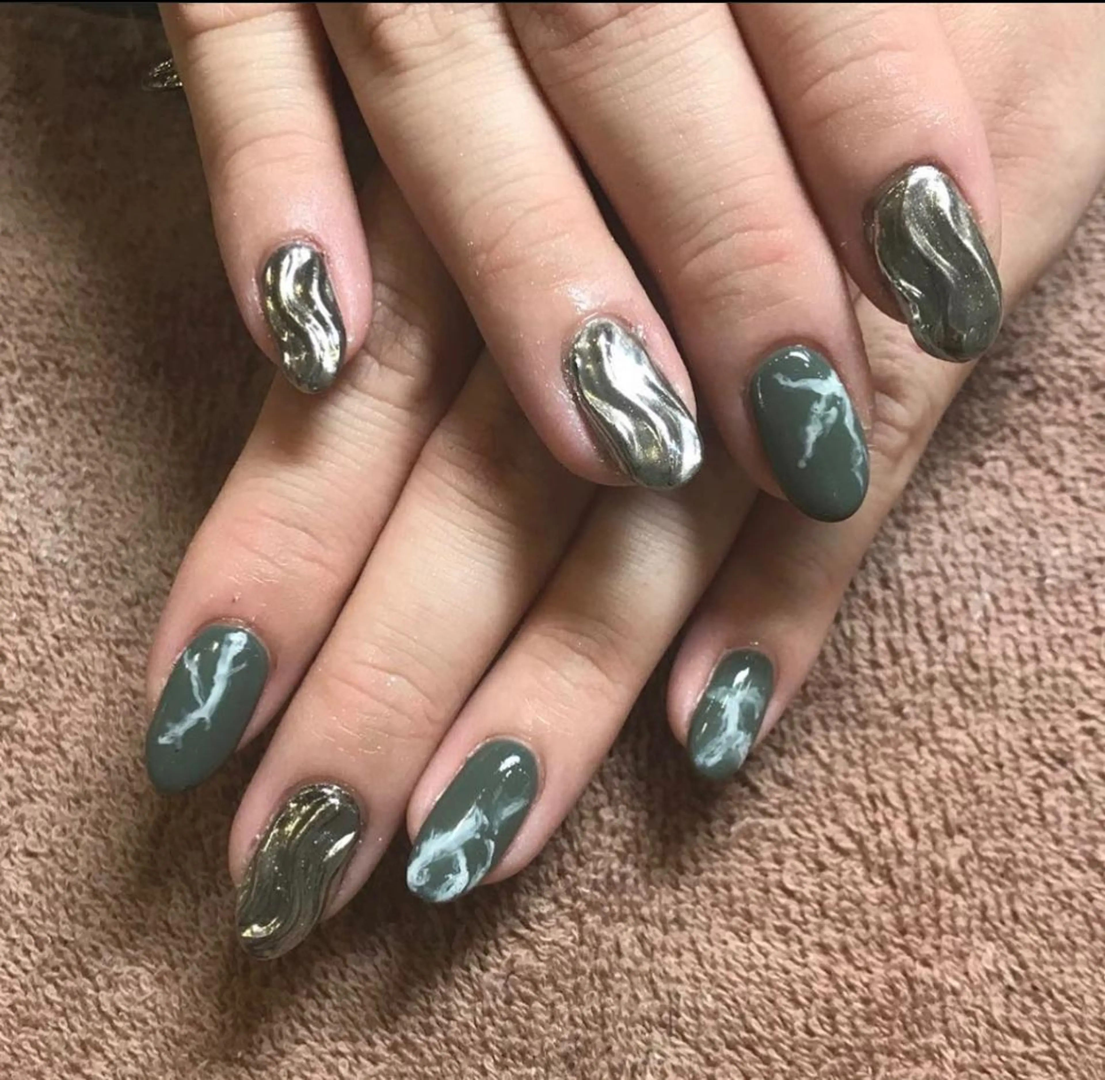 ネイル マルサンカクシカク所属・○△□ 守口市のネイルデザイン