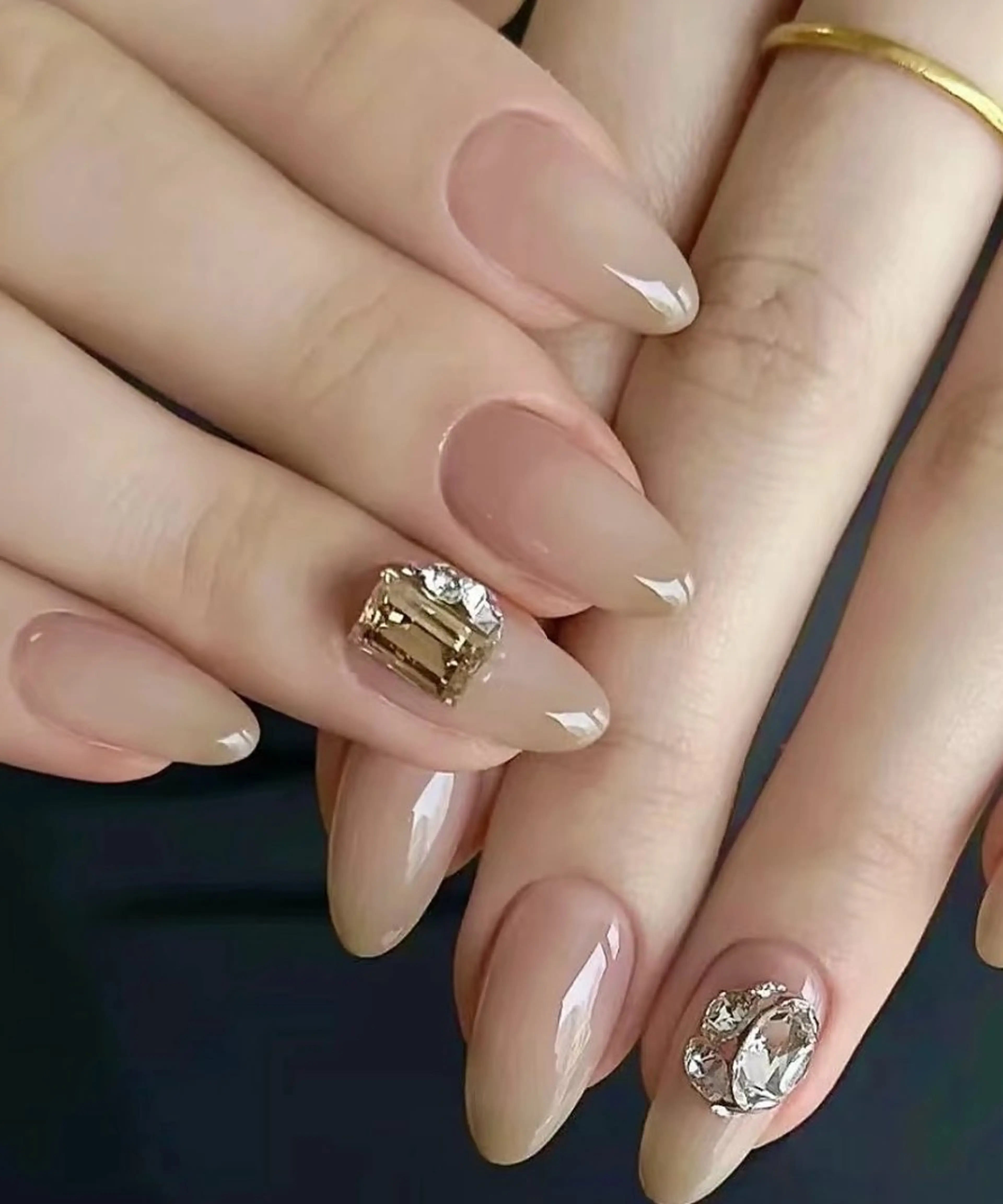 ネイル 高木 維麗絲のネイルデザイン