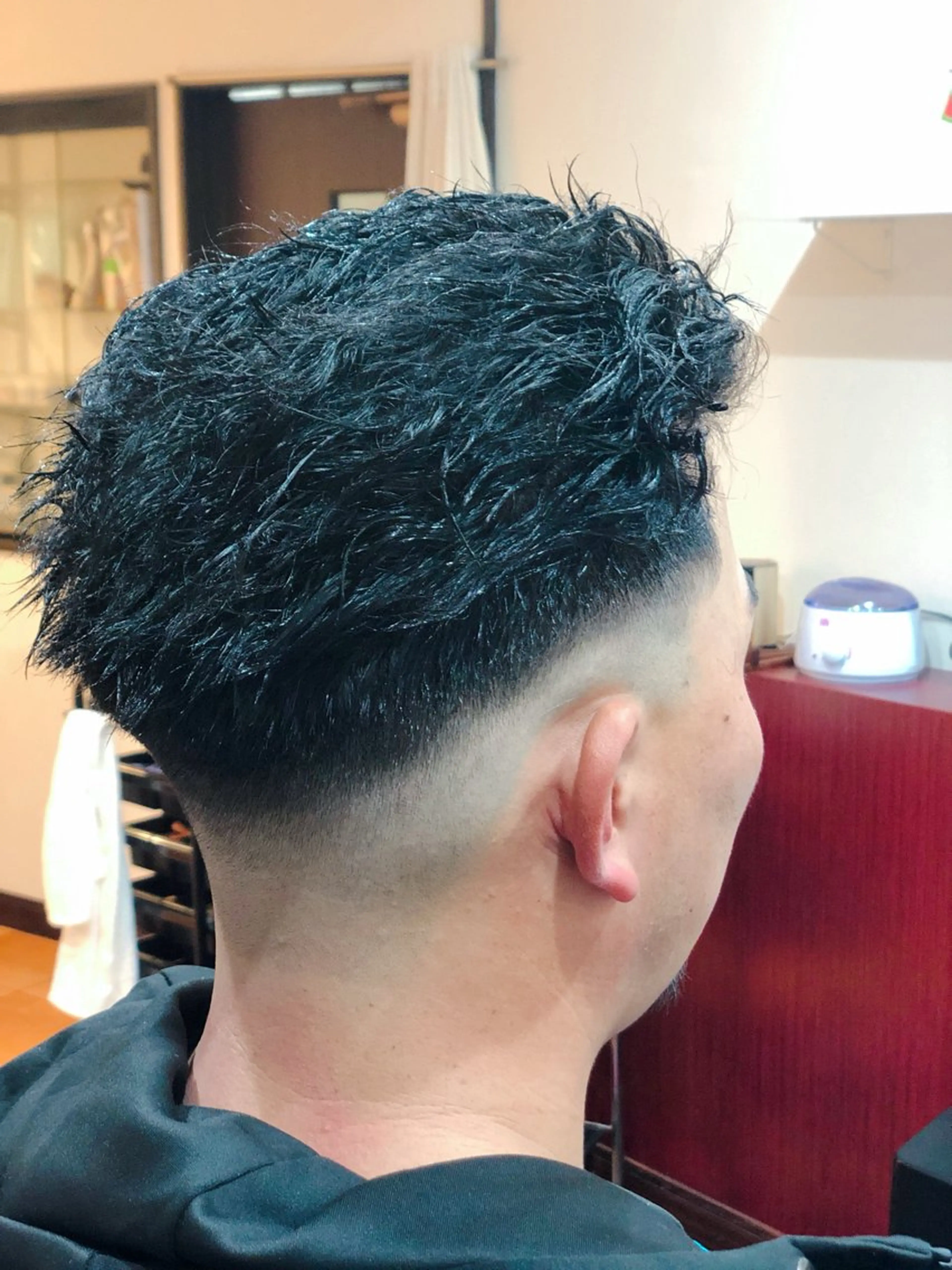 ショート メンズ フェードカット メンズパーマ スキンフェード 早川 太貴のヘアスタイル